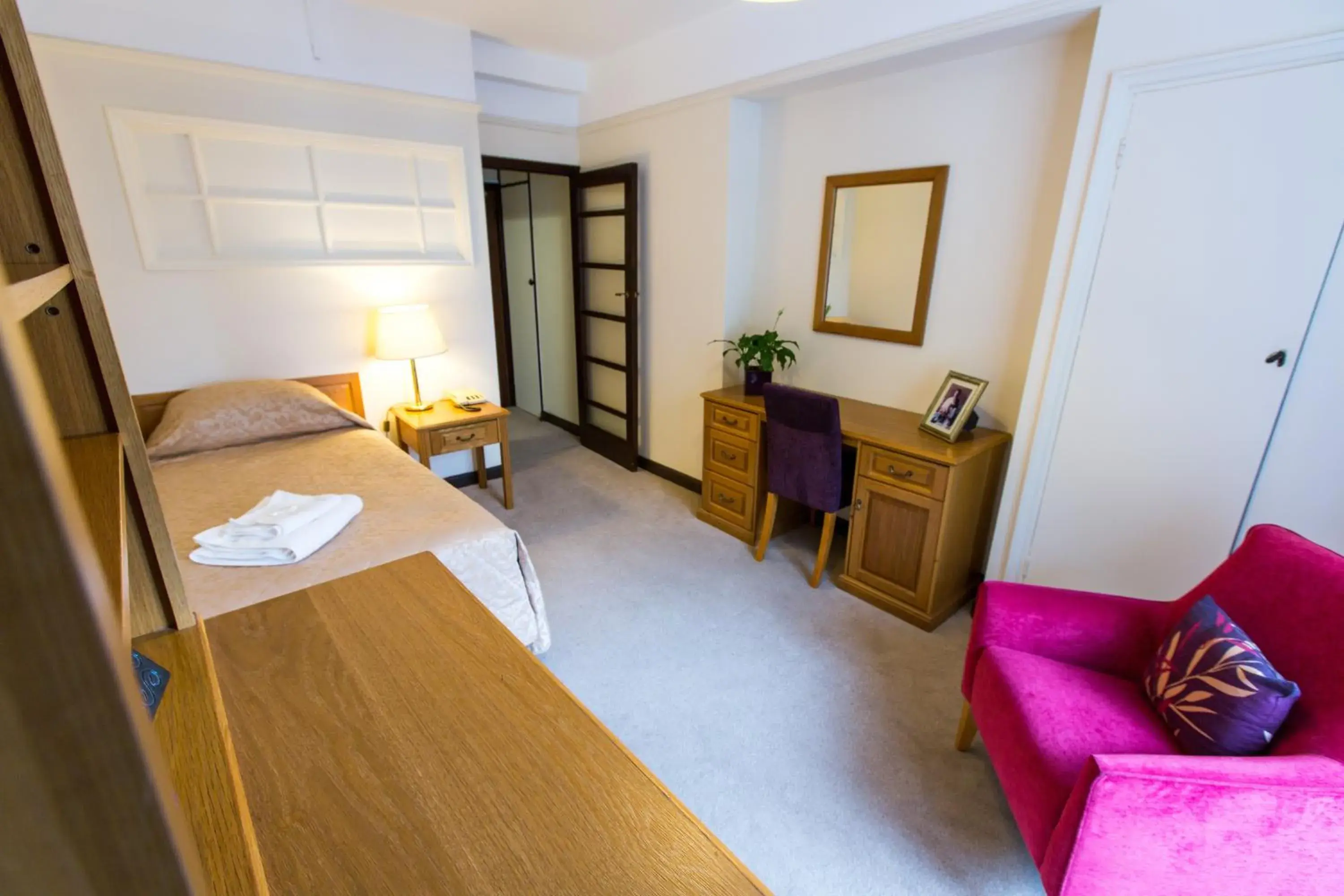 Standard Single Room - single occupancy in Vincent House London Residence Standard Single Room - single occupancy in Vincent House London Residence