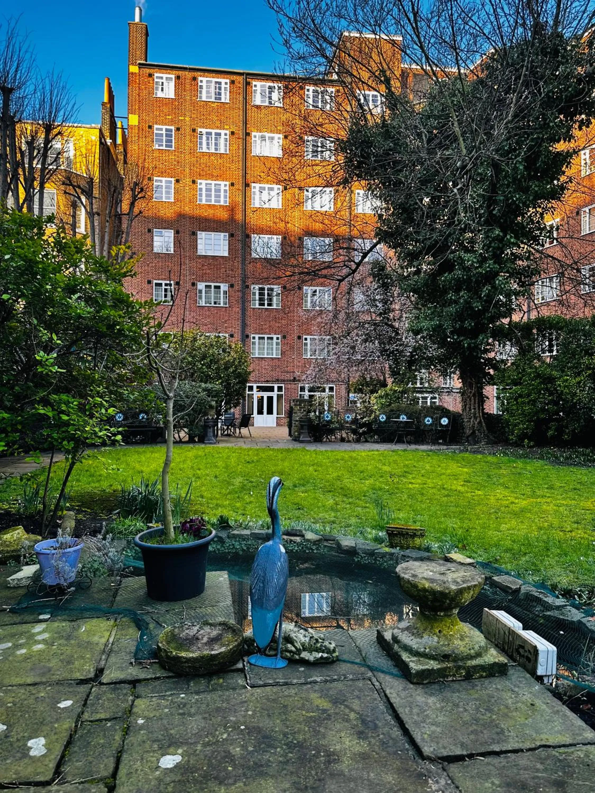 Garden in Vincent House London Residence