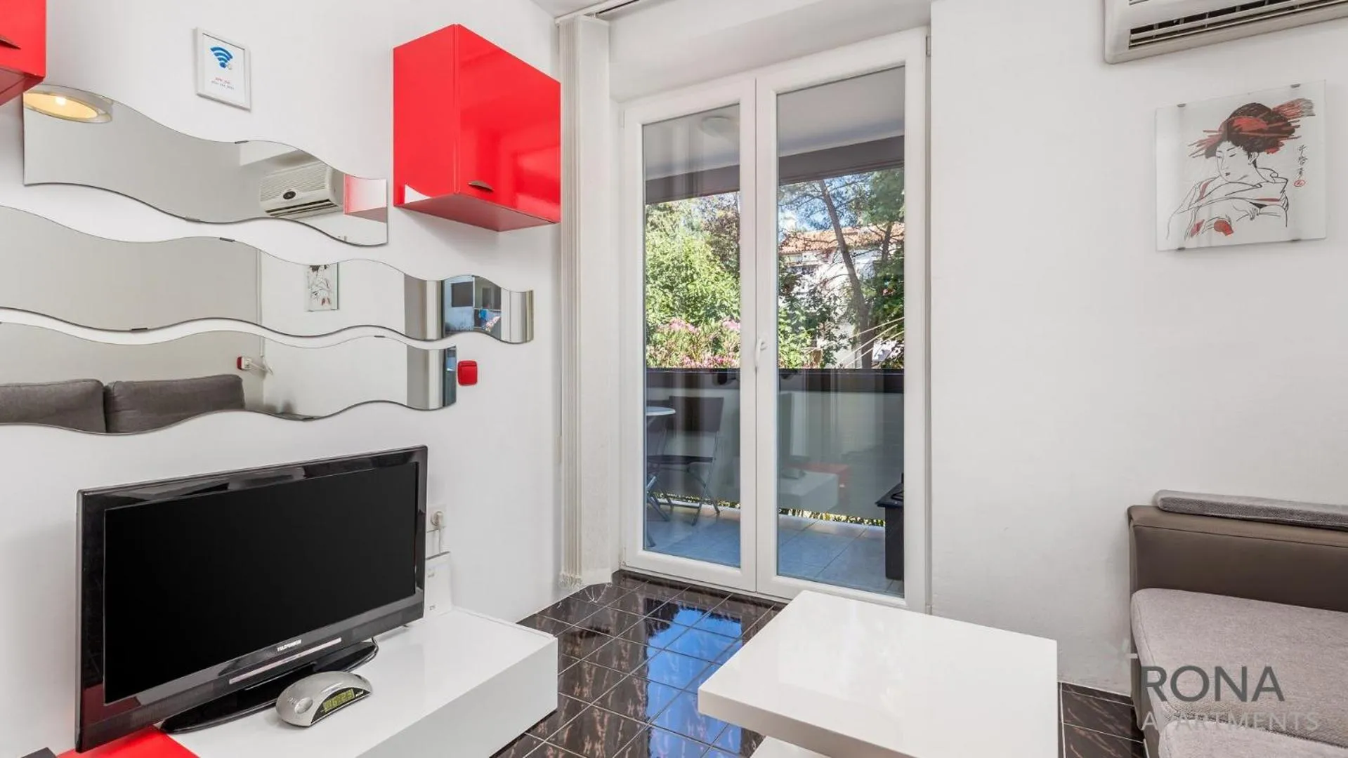 Rona Apartment Zizi