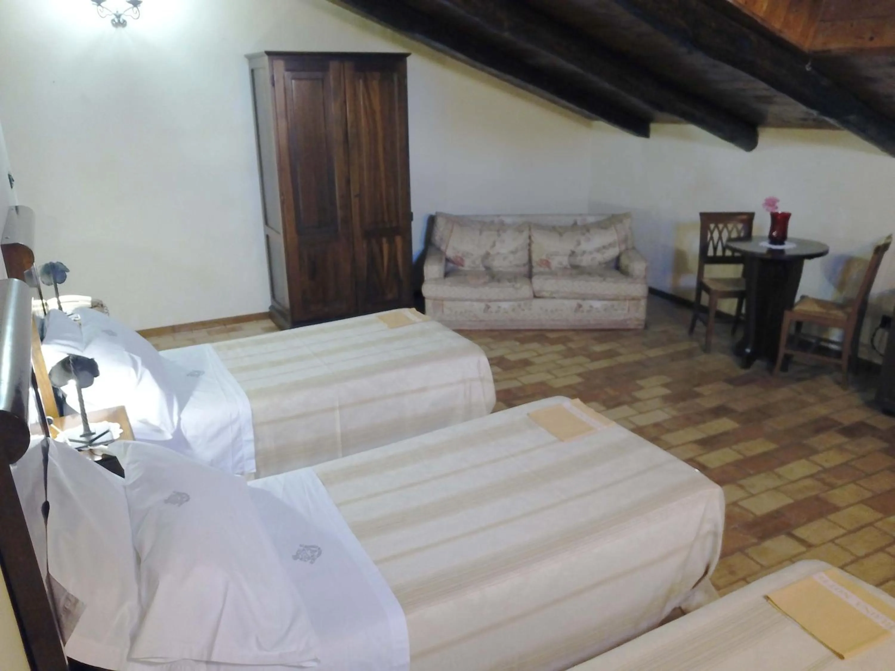 Bed in Castello di Altomonte