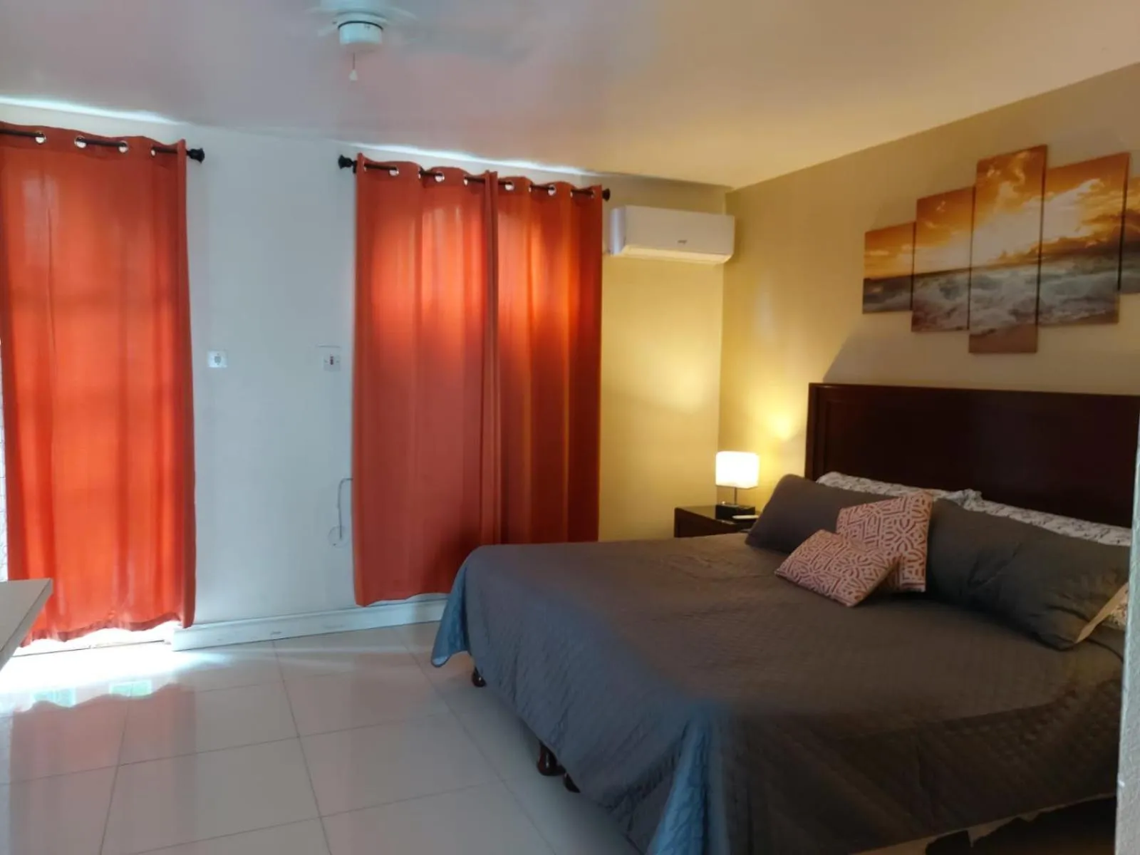 Bedroom, Bed in Deluxe SandCastles Condos