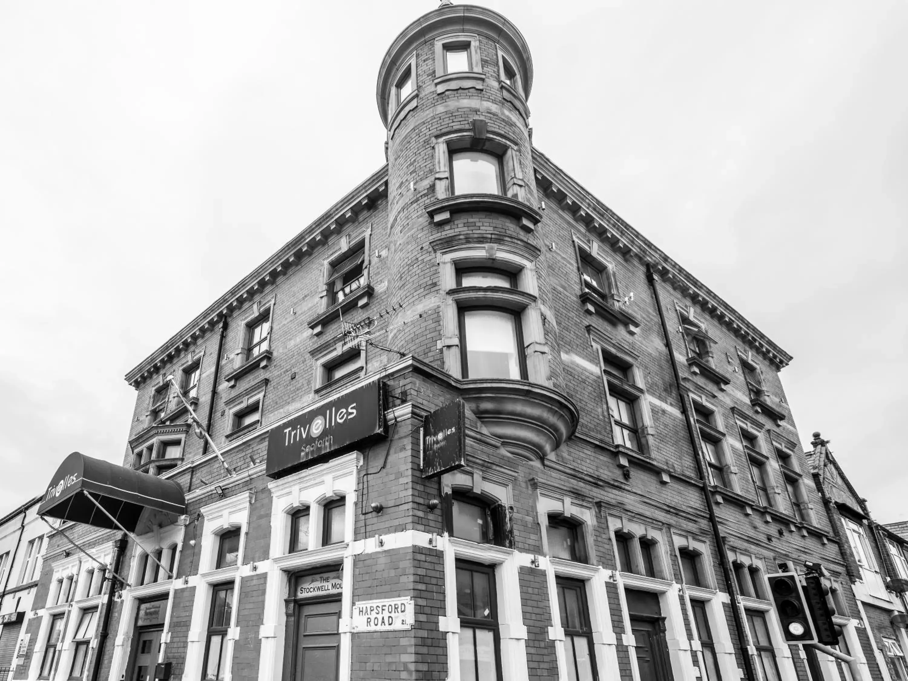 Property building in Trivelles Seaforth Property building in Trivelles Seaforth