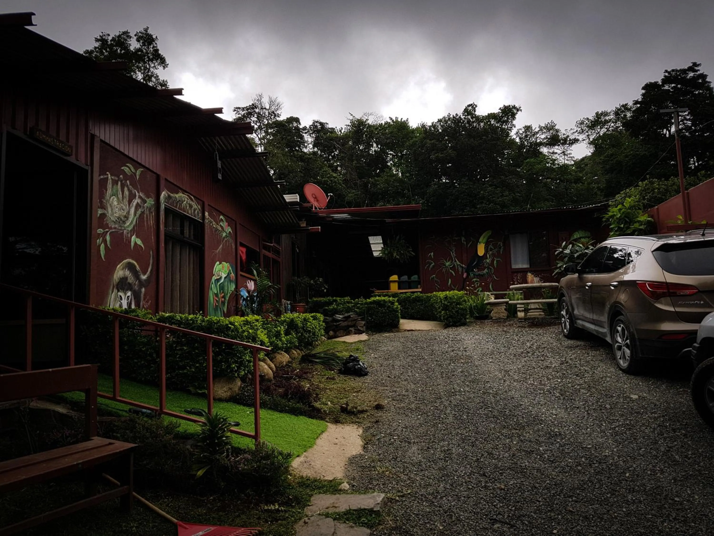 Decorative detail in Greemount Hotel