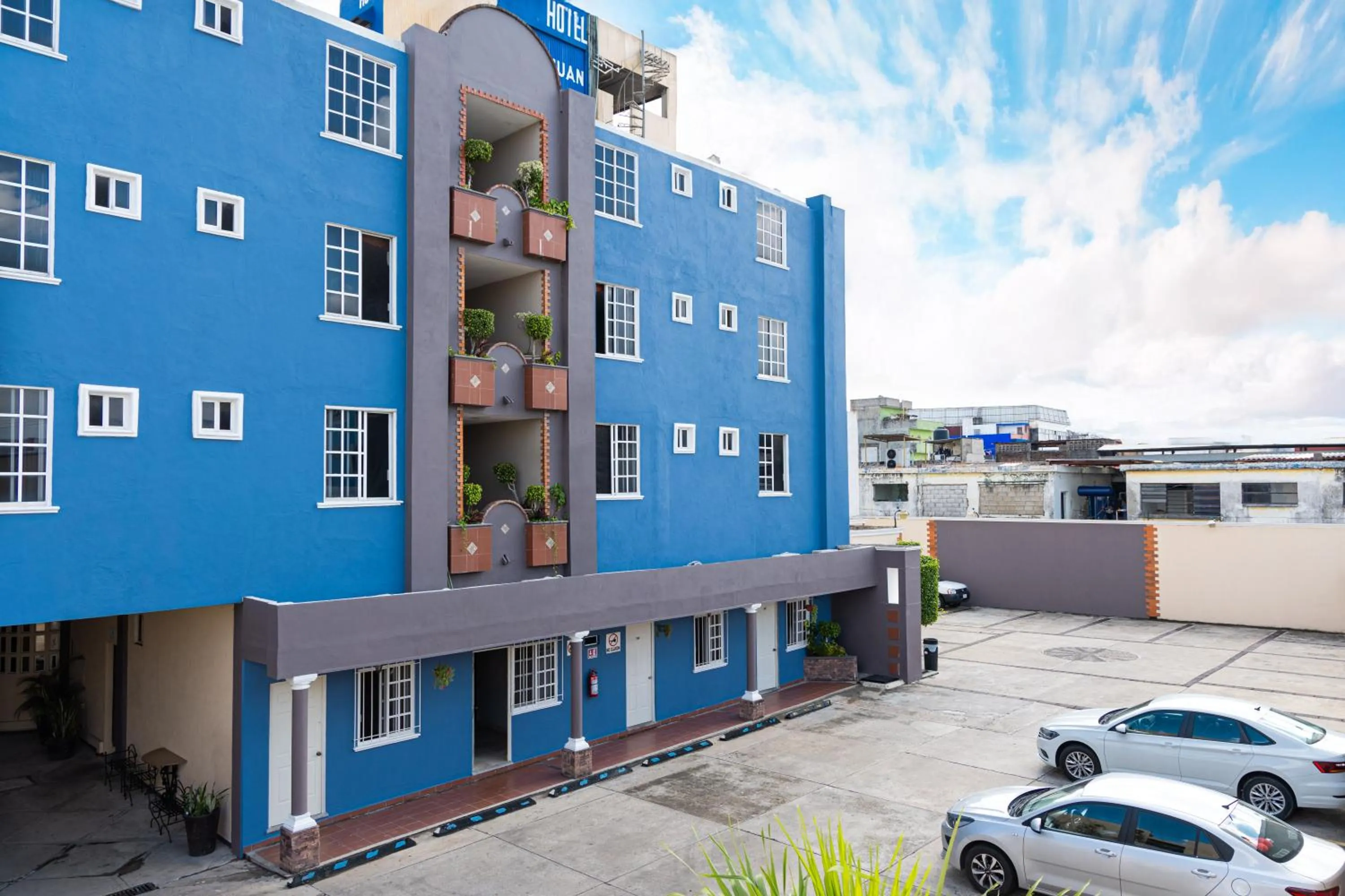 Property building in Hotel San Juan Centro
