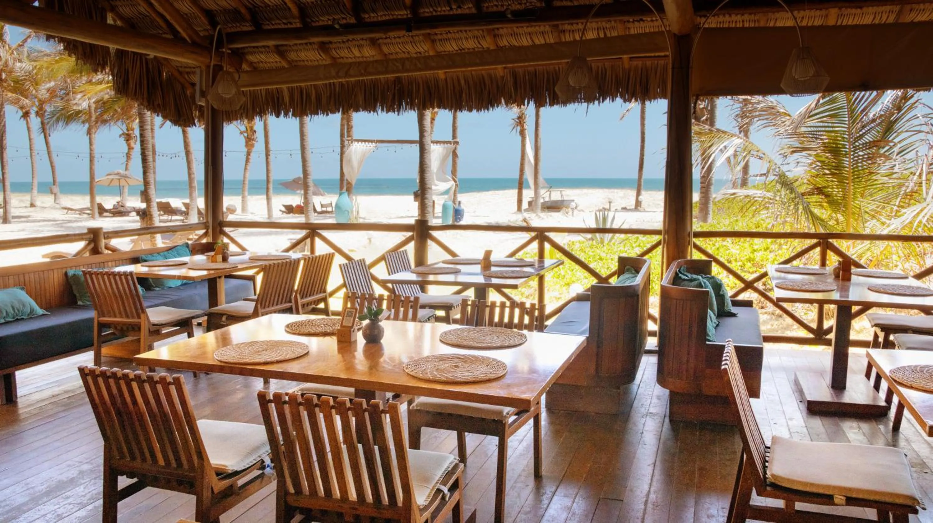 Restaurant/places to eat in Hotel Varandas Beach