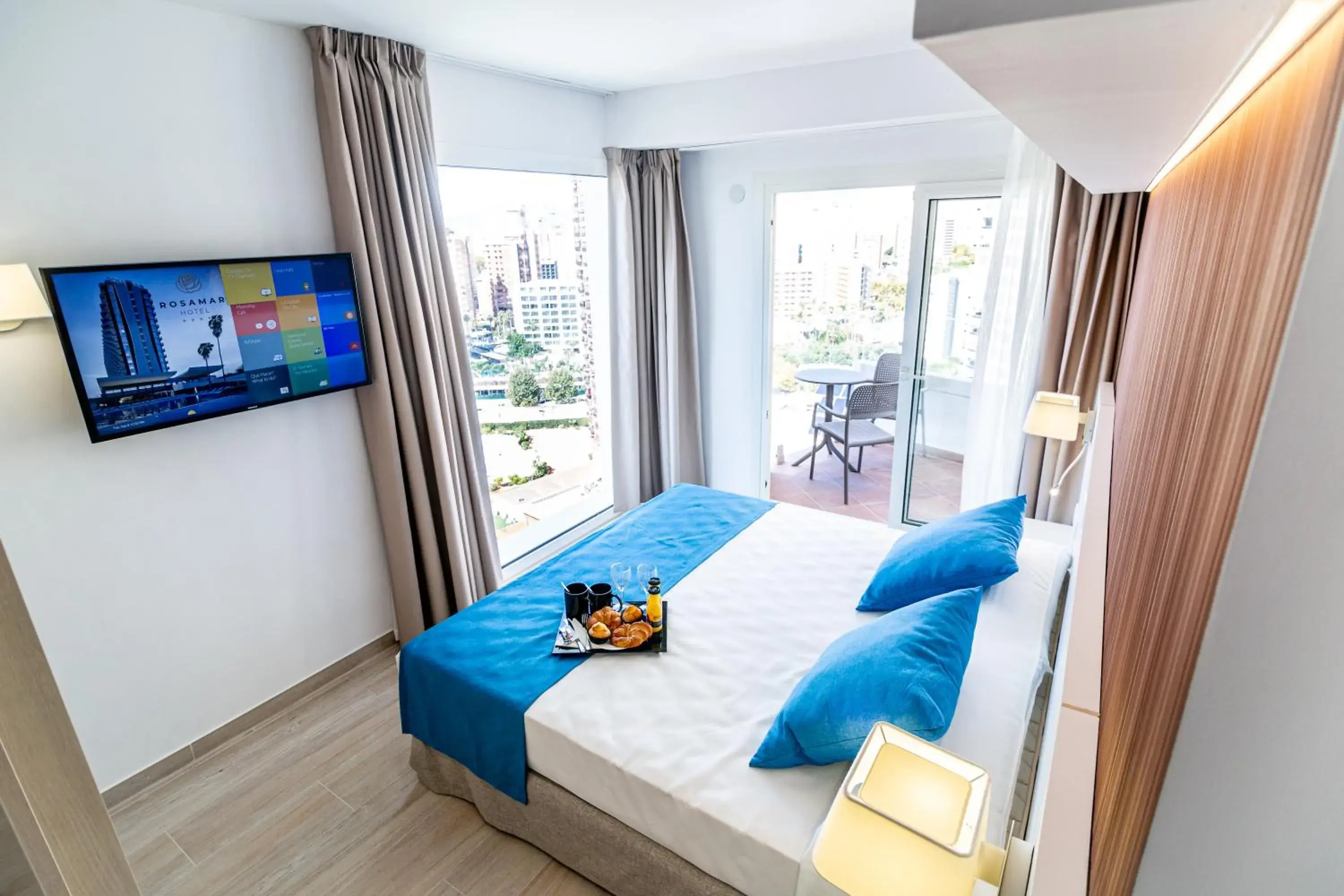 Family Suite in Hotel Rosamar Family Suite in Hotel Rosamar