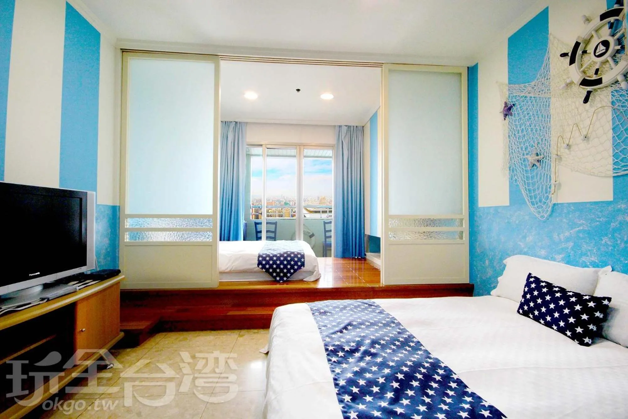 Bed in CT Theme Suite