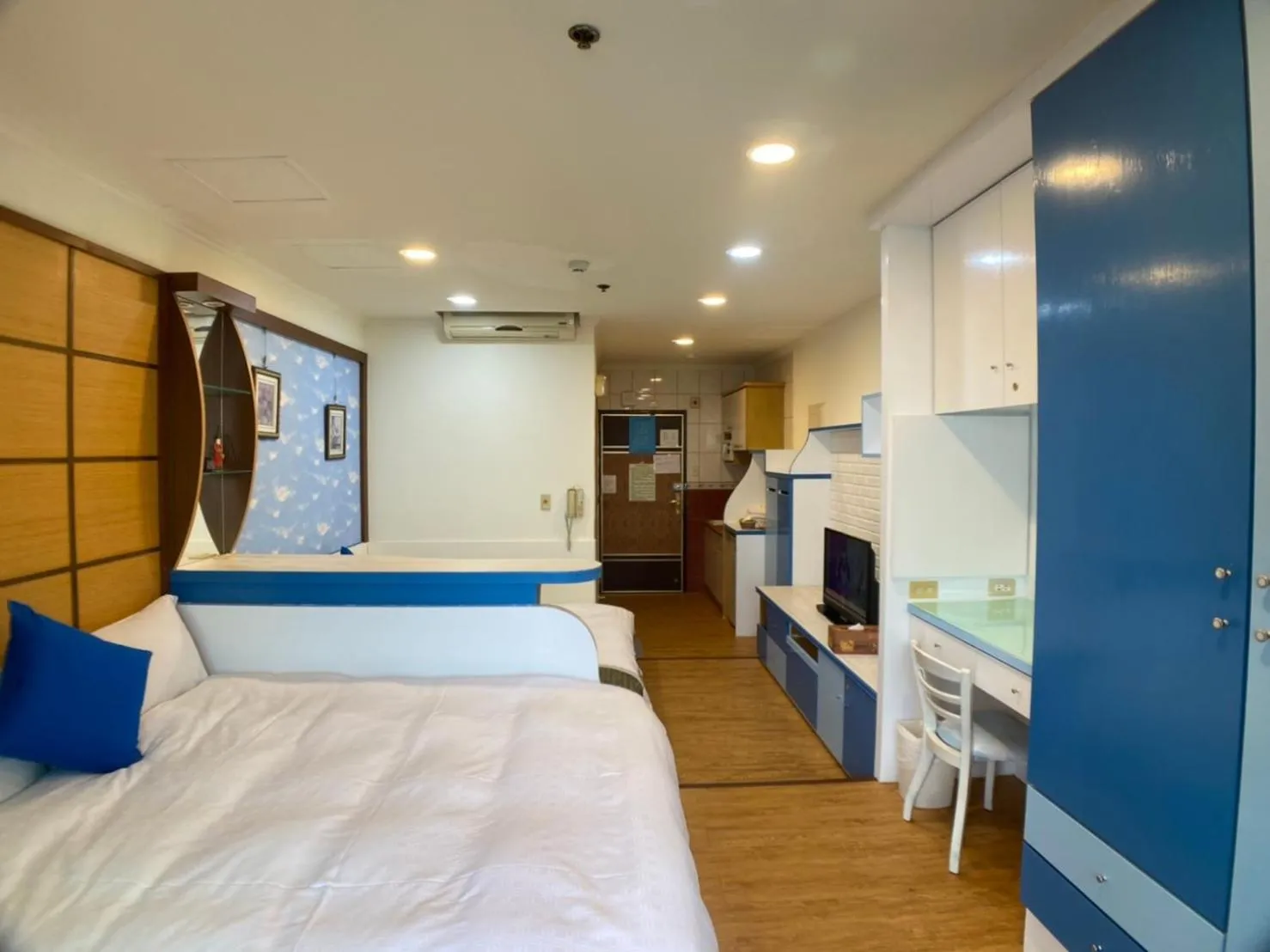 Bed in CT Theme Suite