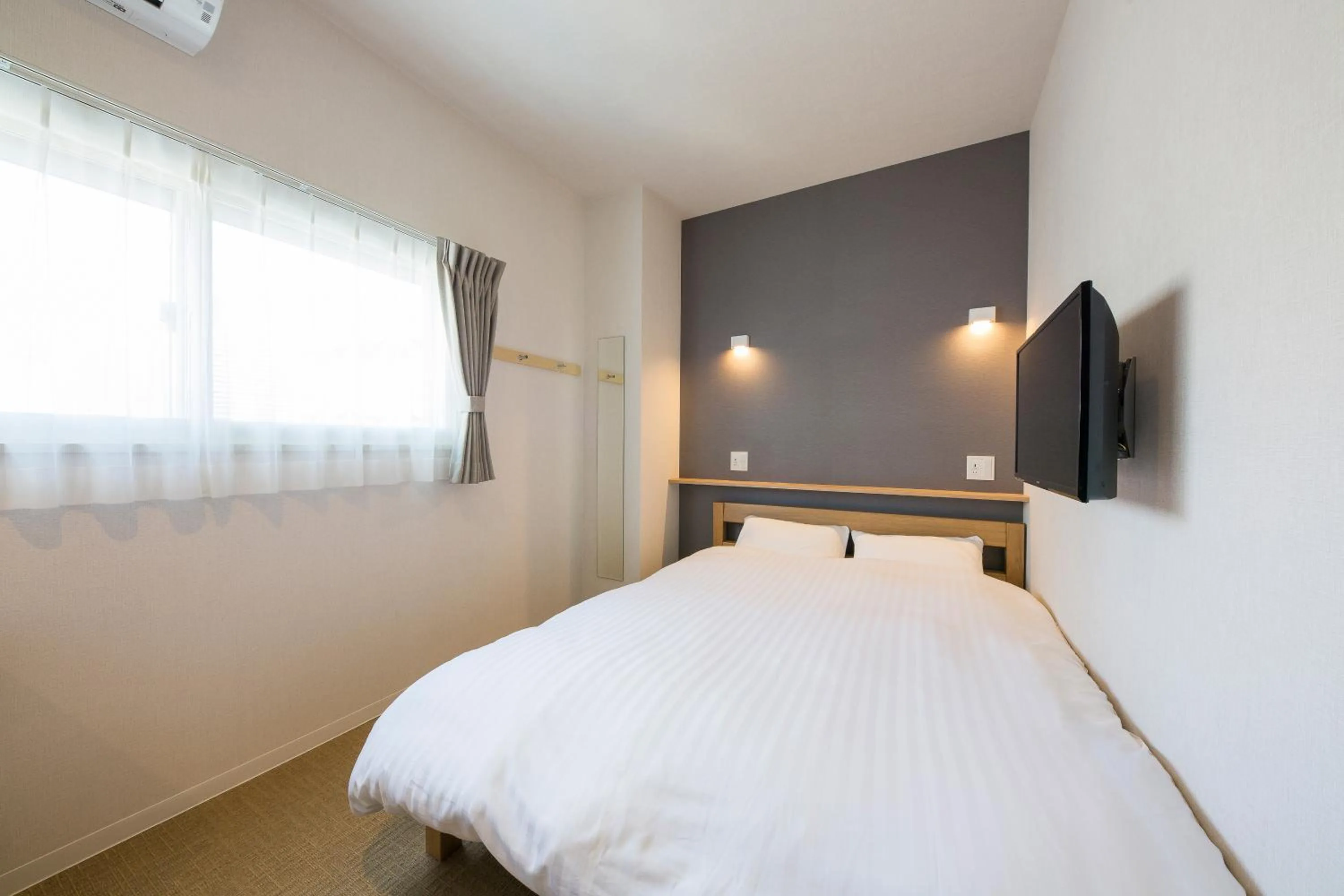 Photo of the whole room in Grids Sapporo Hotel&Hostel