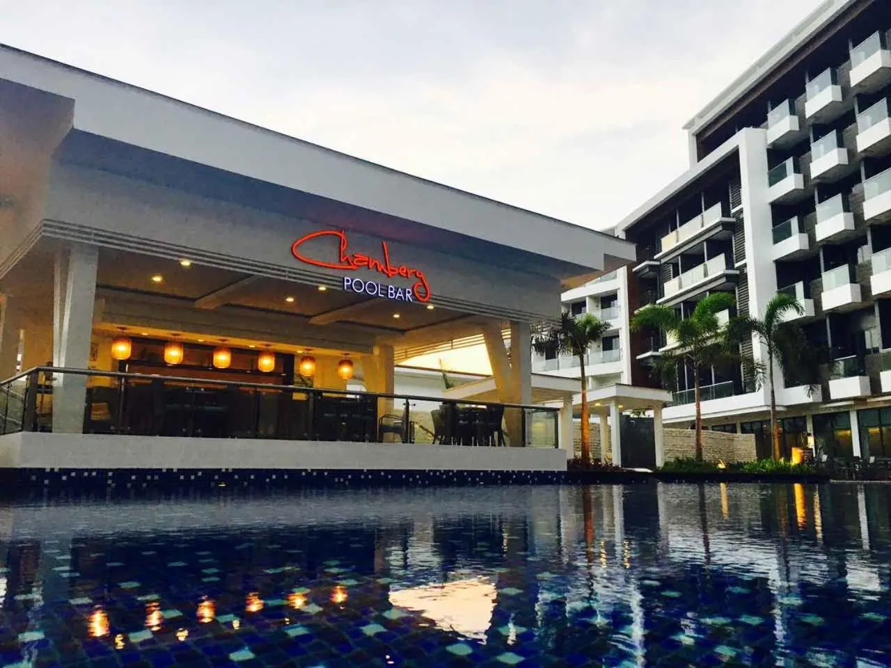 Lounge or bar in Savoy Hotel Boracay near Newcoast Beach