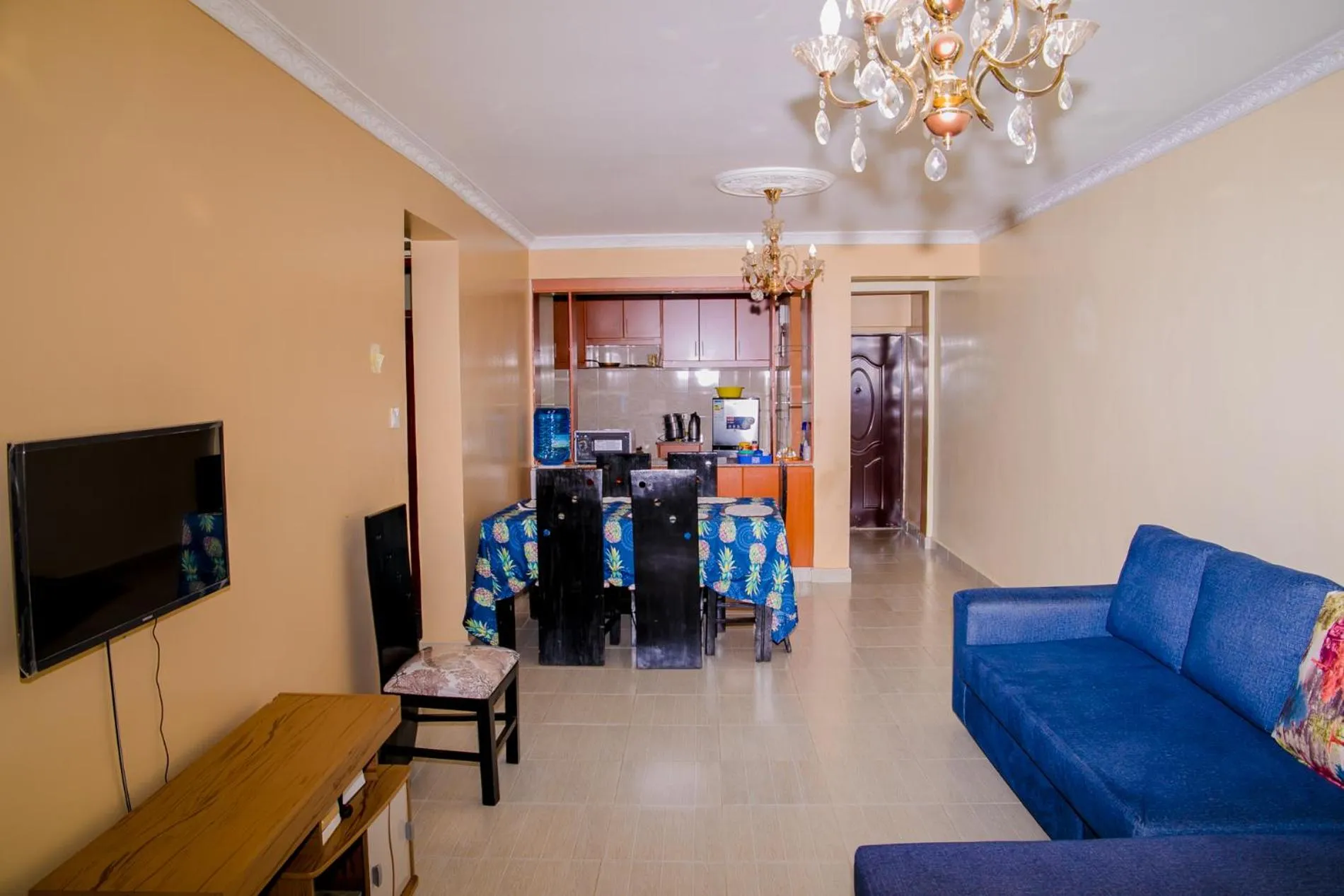 Communal lounge/ TV room in Nairobi Airport Apartments