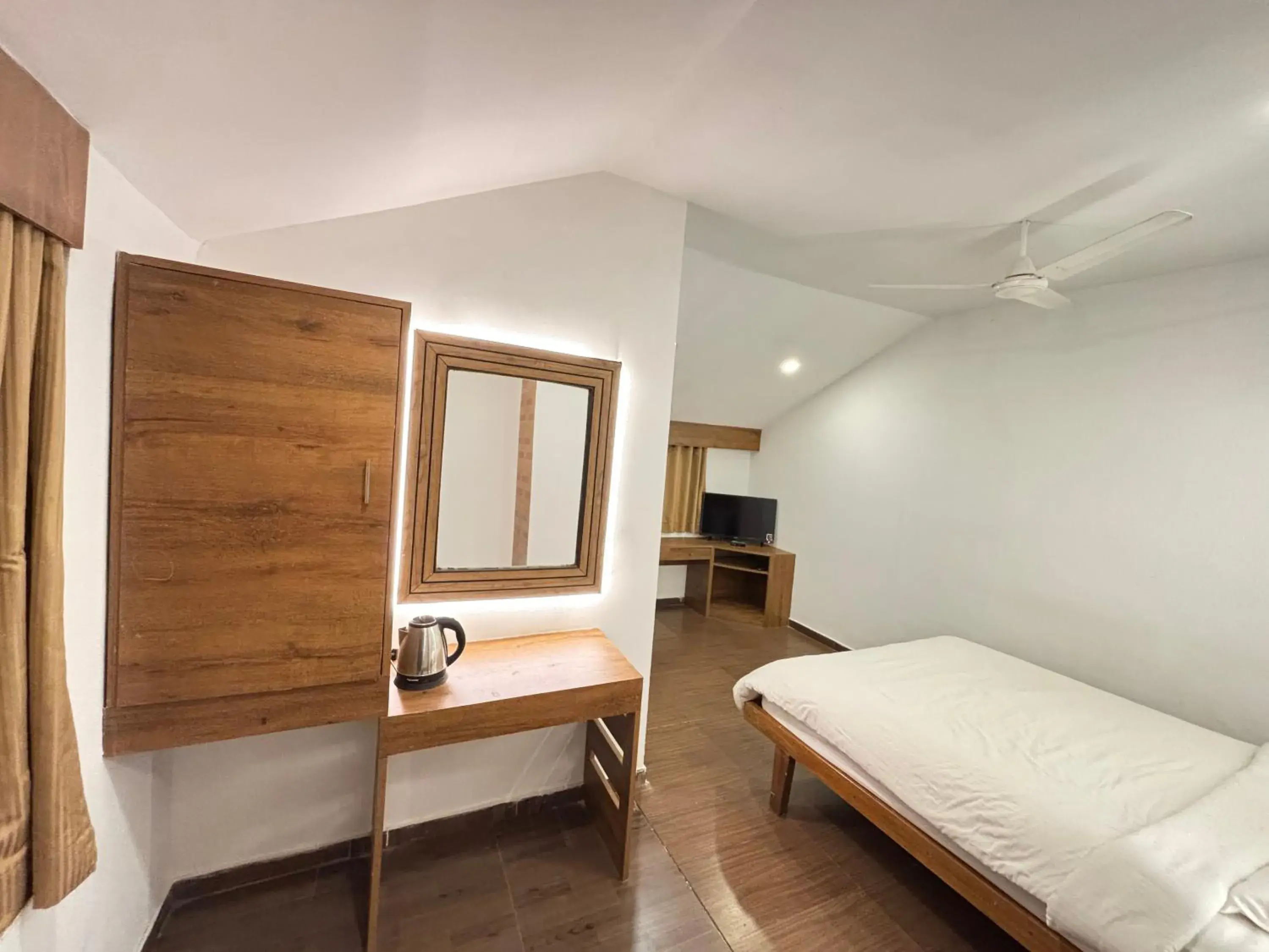 Bed in Zeenath Taj Gardens Bed in Zeenath Taj Gardens