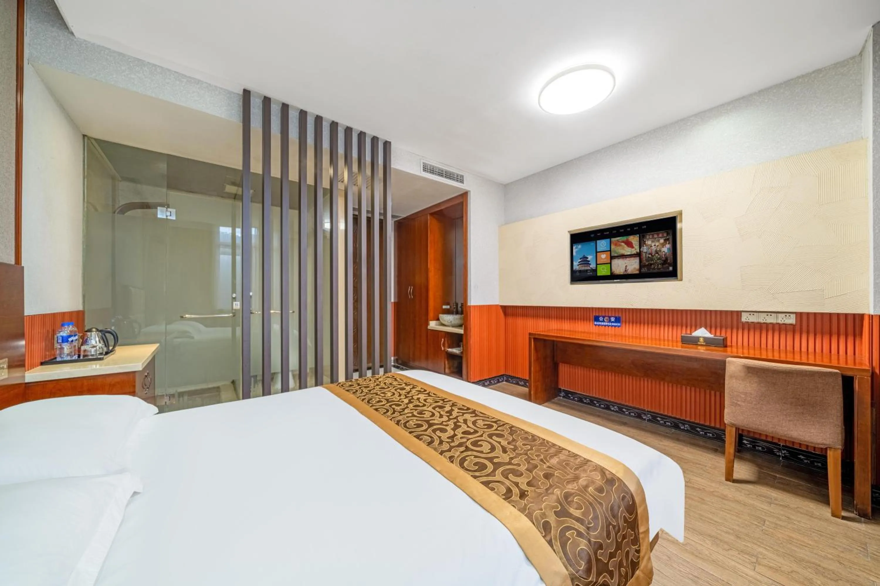 Bed in Bo Ai International Hotel Shanghai Pudong Airport Branch-Provide shuttle services to Pudong Airport and Disneyland