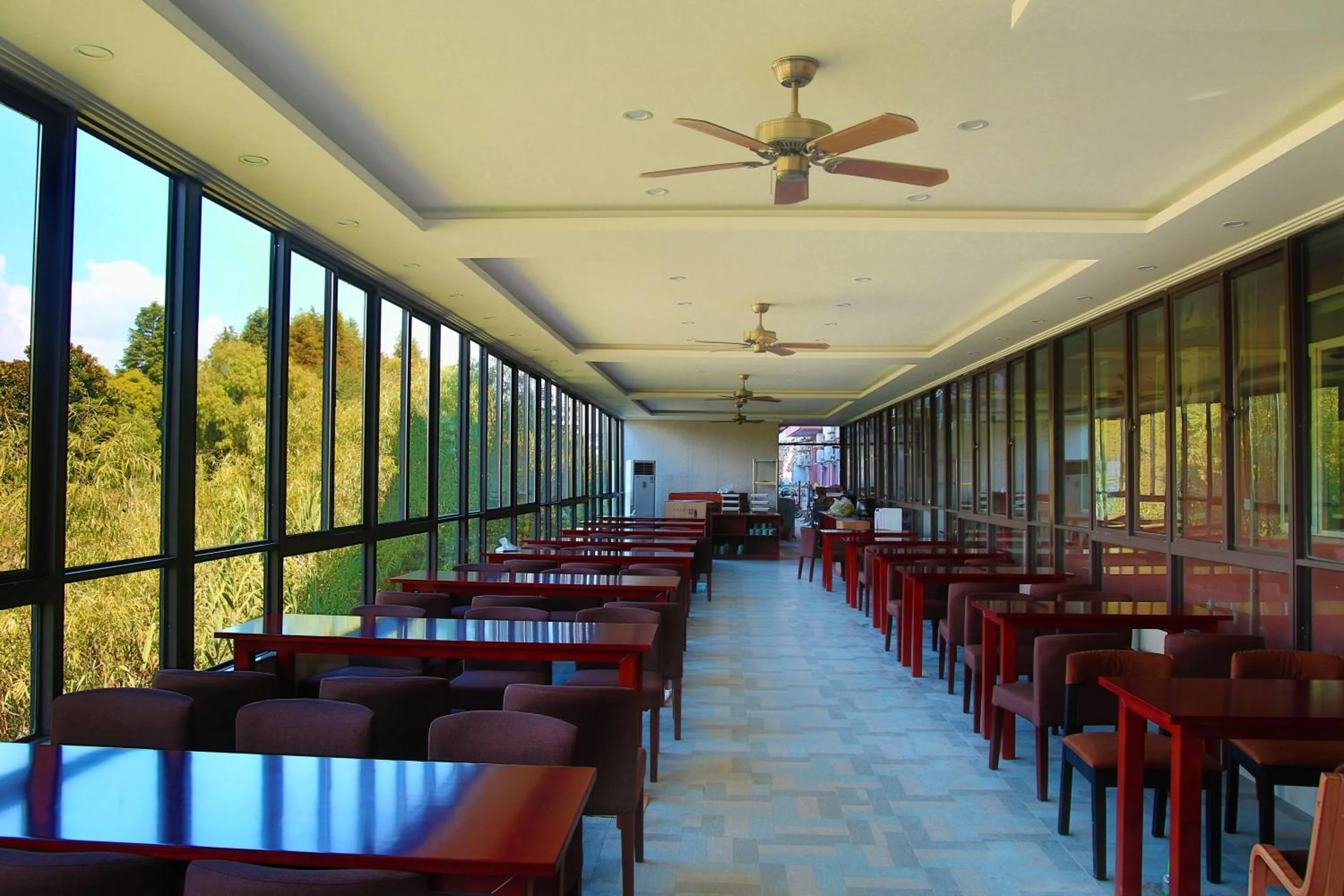 Restaurant/places to eat in Bo Ai International Hotel Shanghai Pudong Airport Branch-Provide shuttle services to Pudong Airport and Disneyland