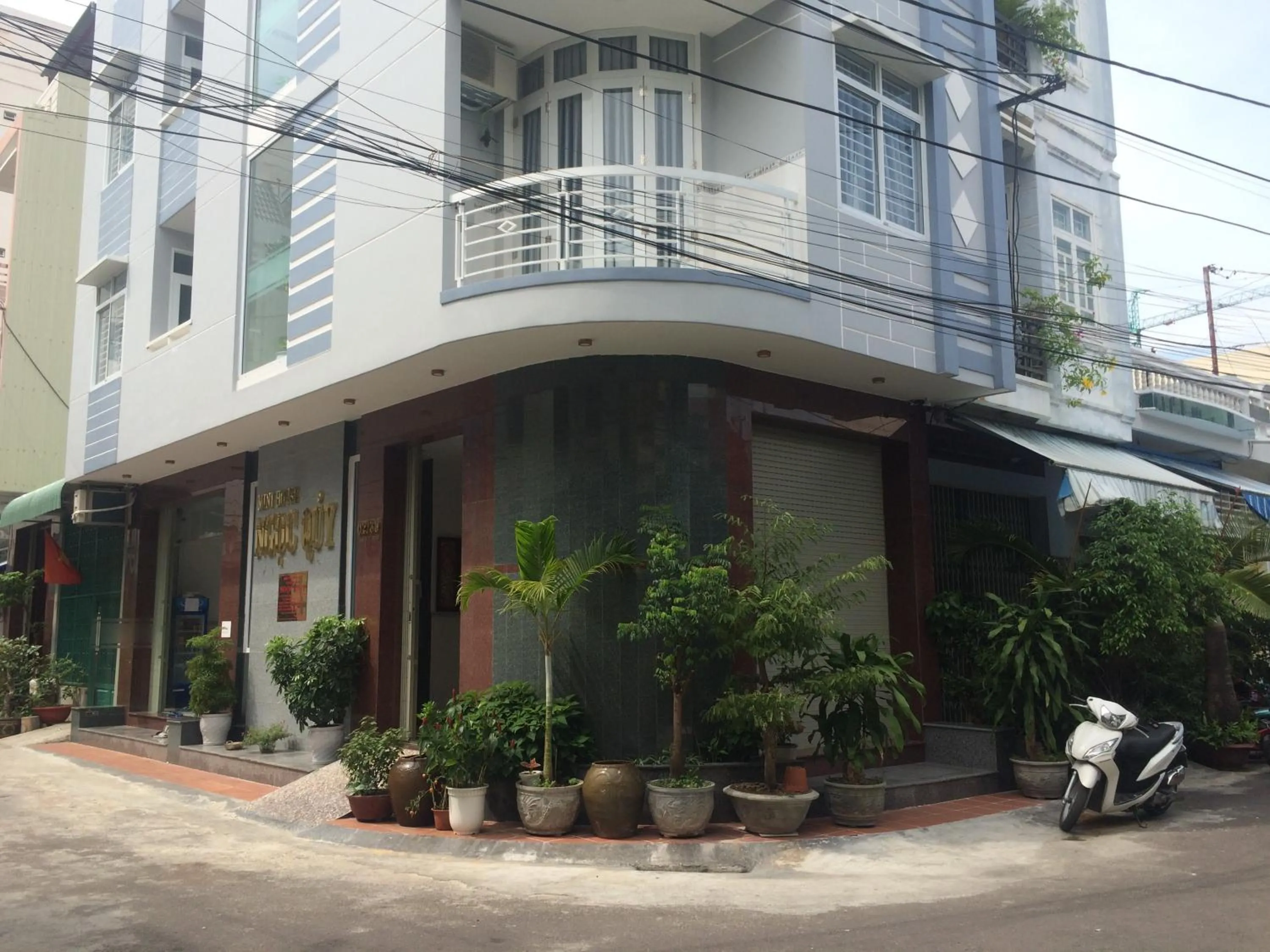 Property building in NGỌC QUÝ Mini House