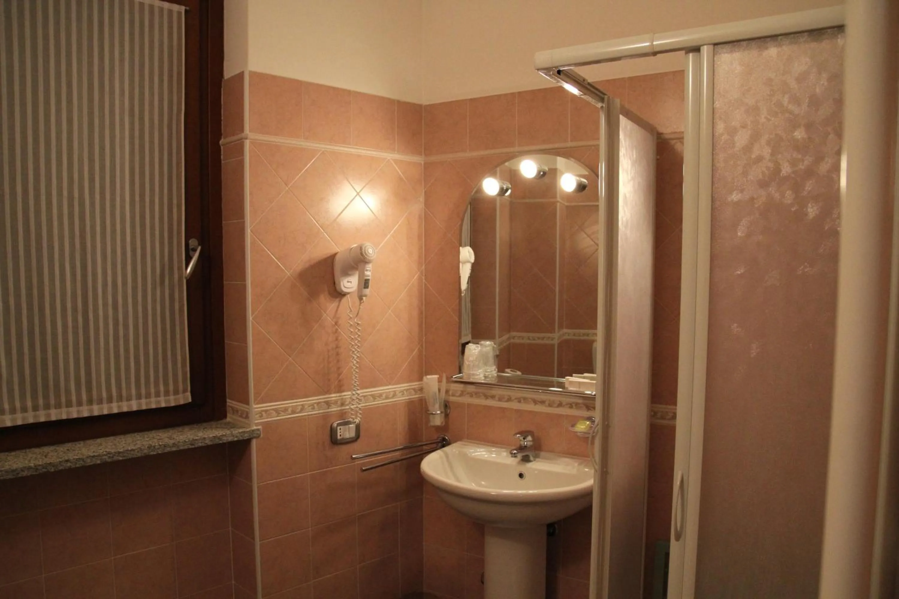 Bathroom in Albergo Verdi