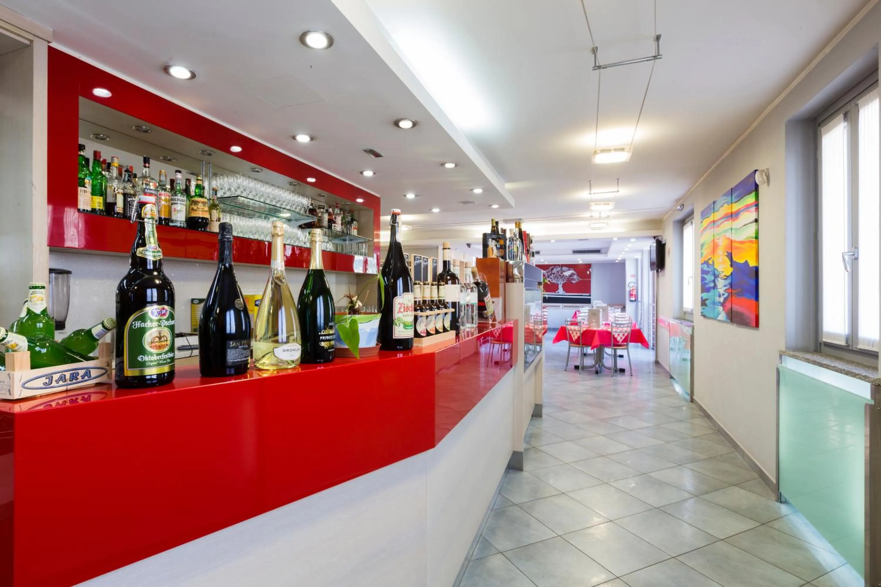Restaurant/places to eat in Albergo Verdi