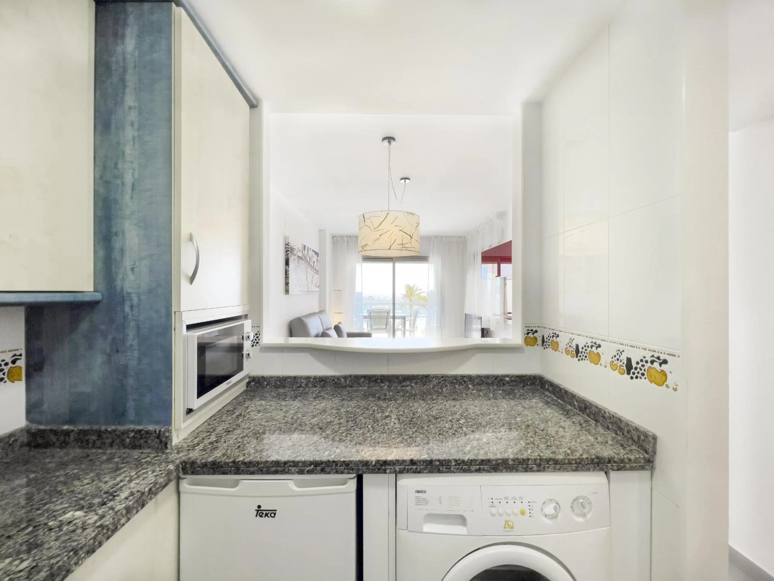 Kitchen or kitchenette in Apartamentos Hipocampos Calpe Rent Apart