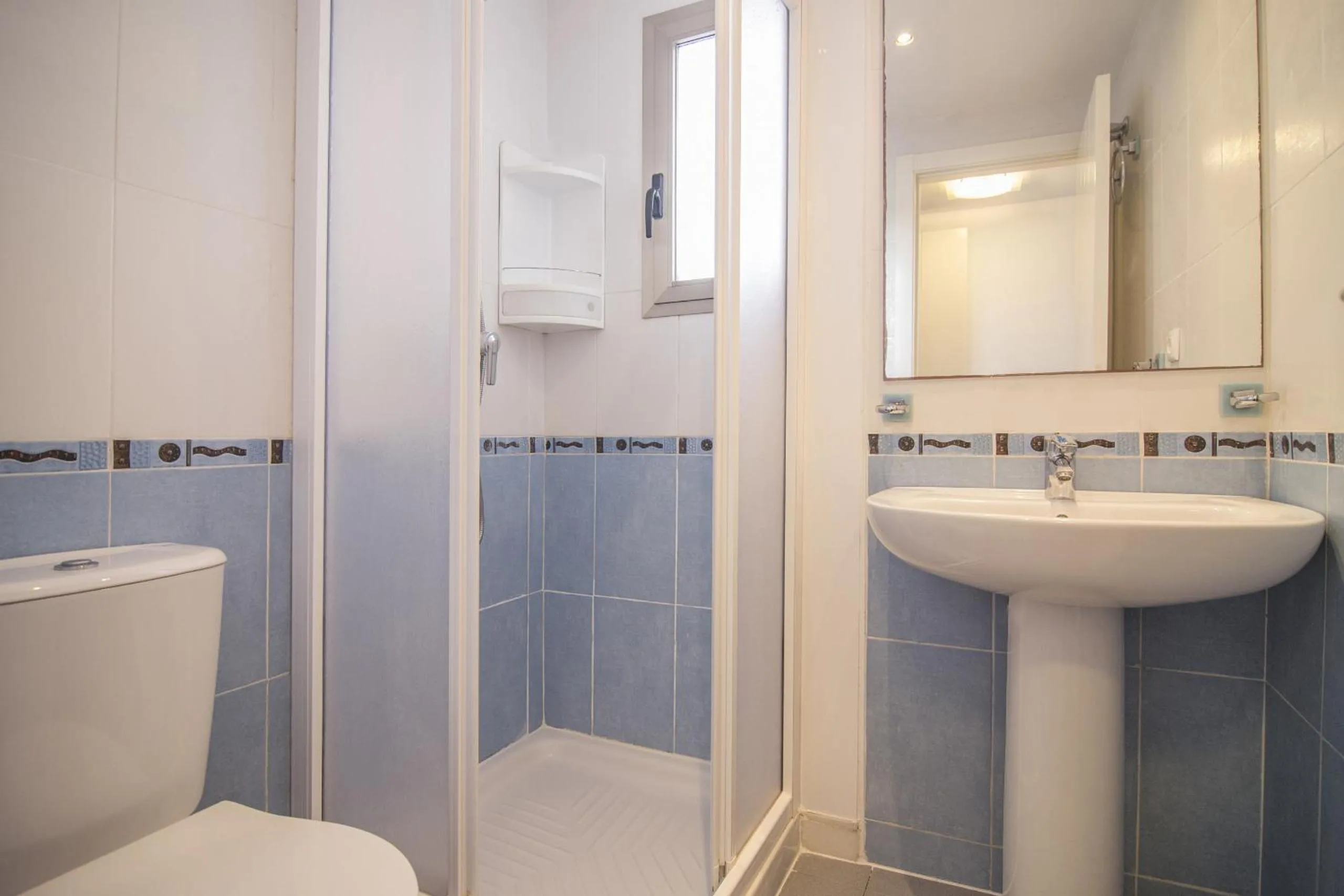 Bathroom in Apartamentos Hipocampos Calpe Rent Apart