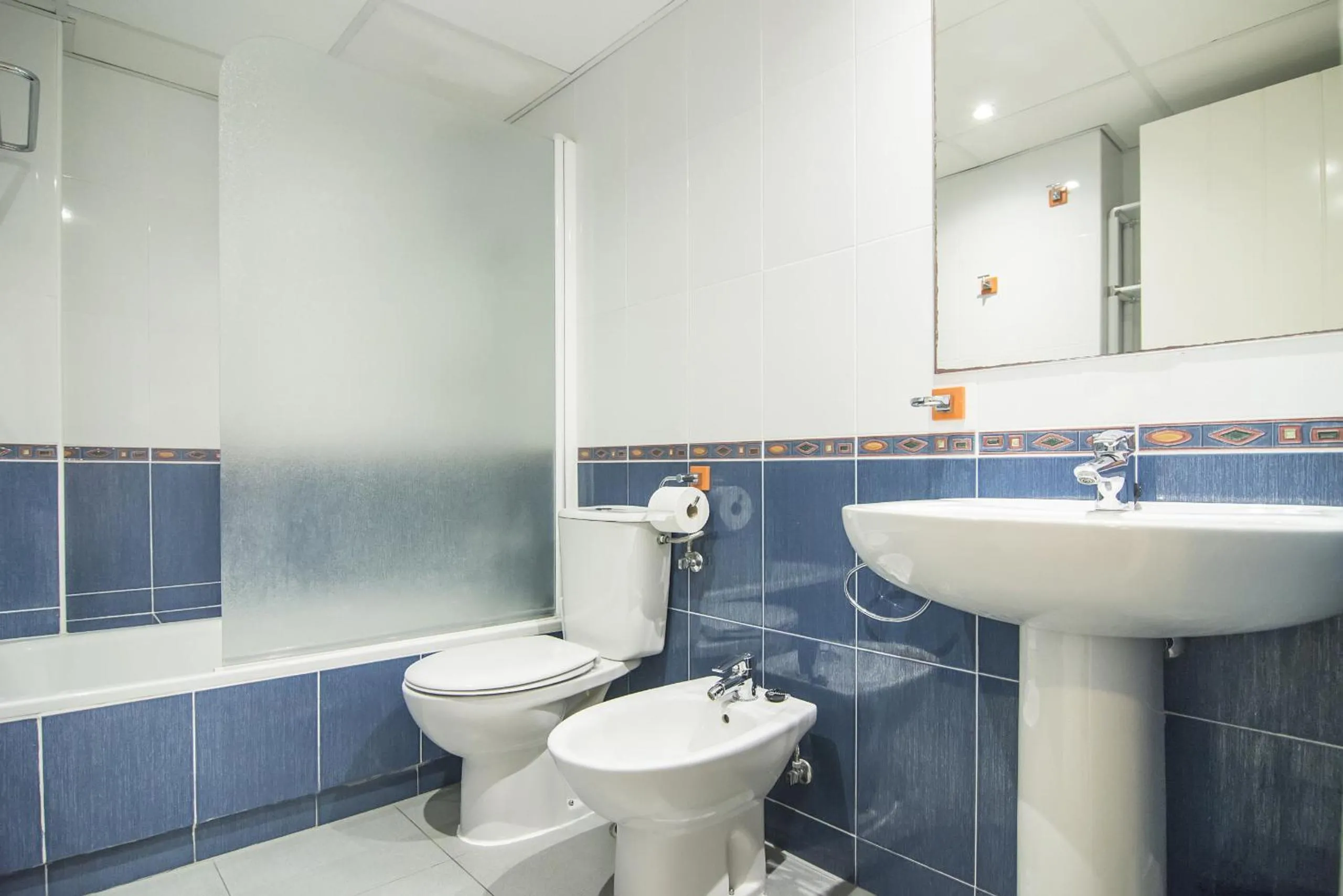 Bathroom in Apartamentos Hipocampos Calpe Rent Apart