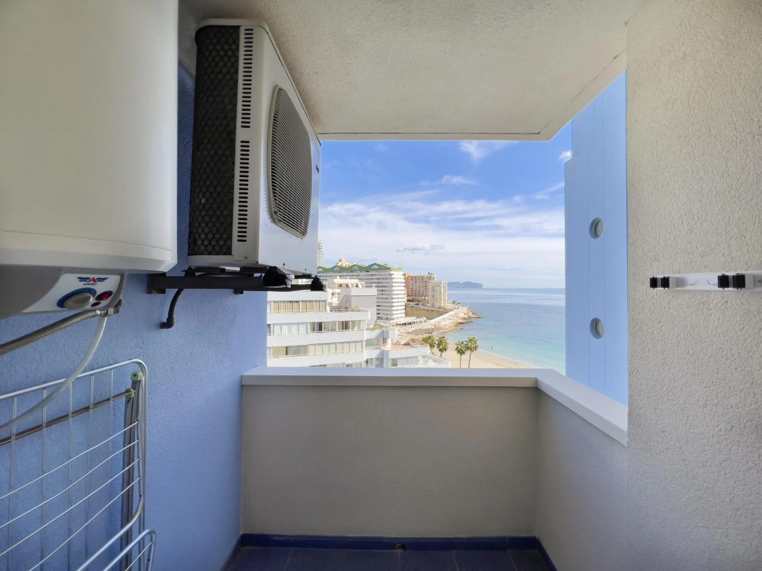 Kitchen or kitchenette in Apartamentos Hipocampos Calpe Rent Apart