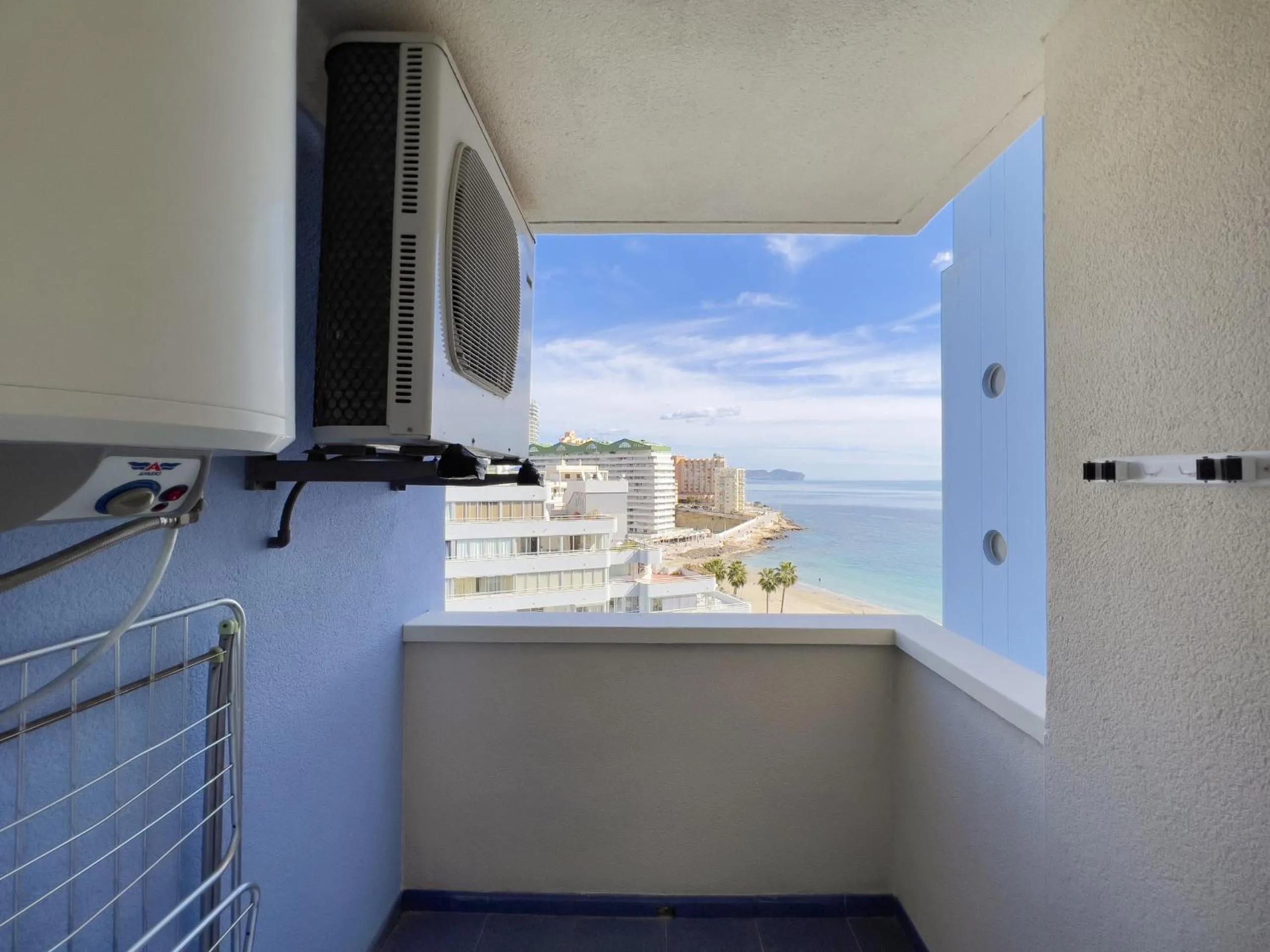 Kitchen or kitchenette in Apartamentos Hipocampos Calpe Rent Apart