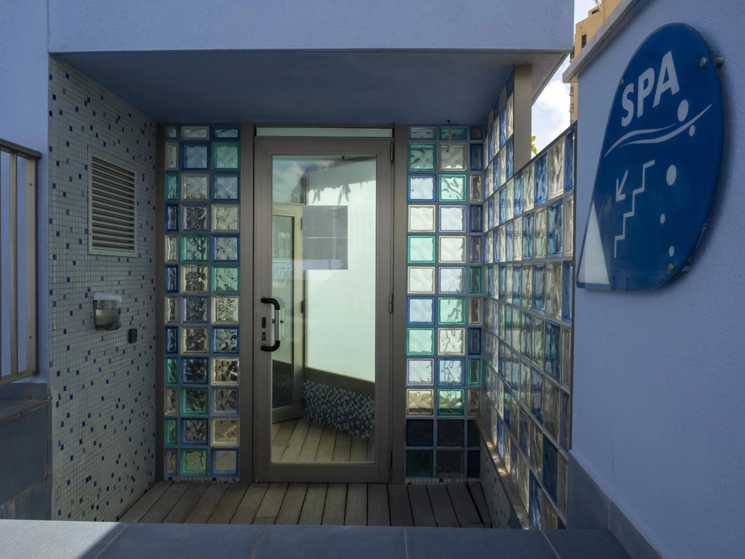 Swimming pool in Apartamentos Hipocampos Calpe Rent Apart
