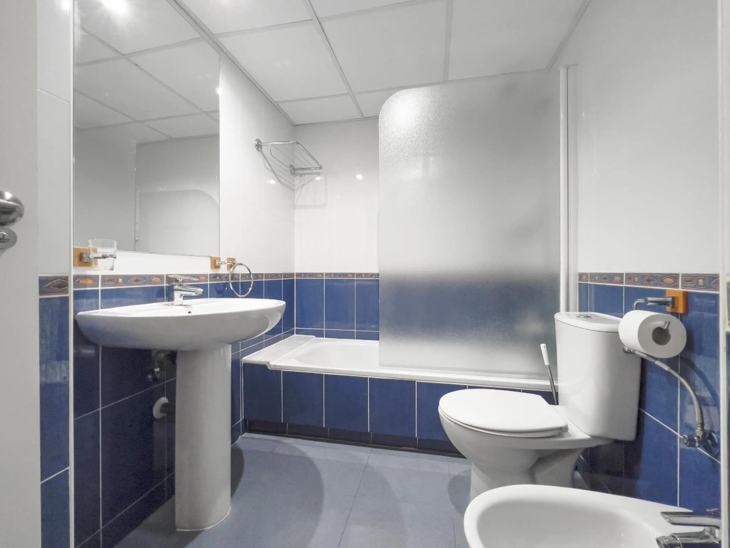Bathroom in Apartamentos Hipocampos Calpe Rent Apart