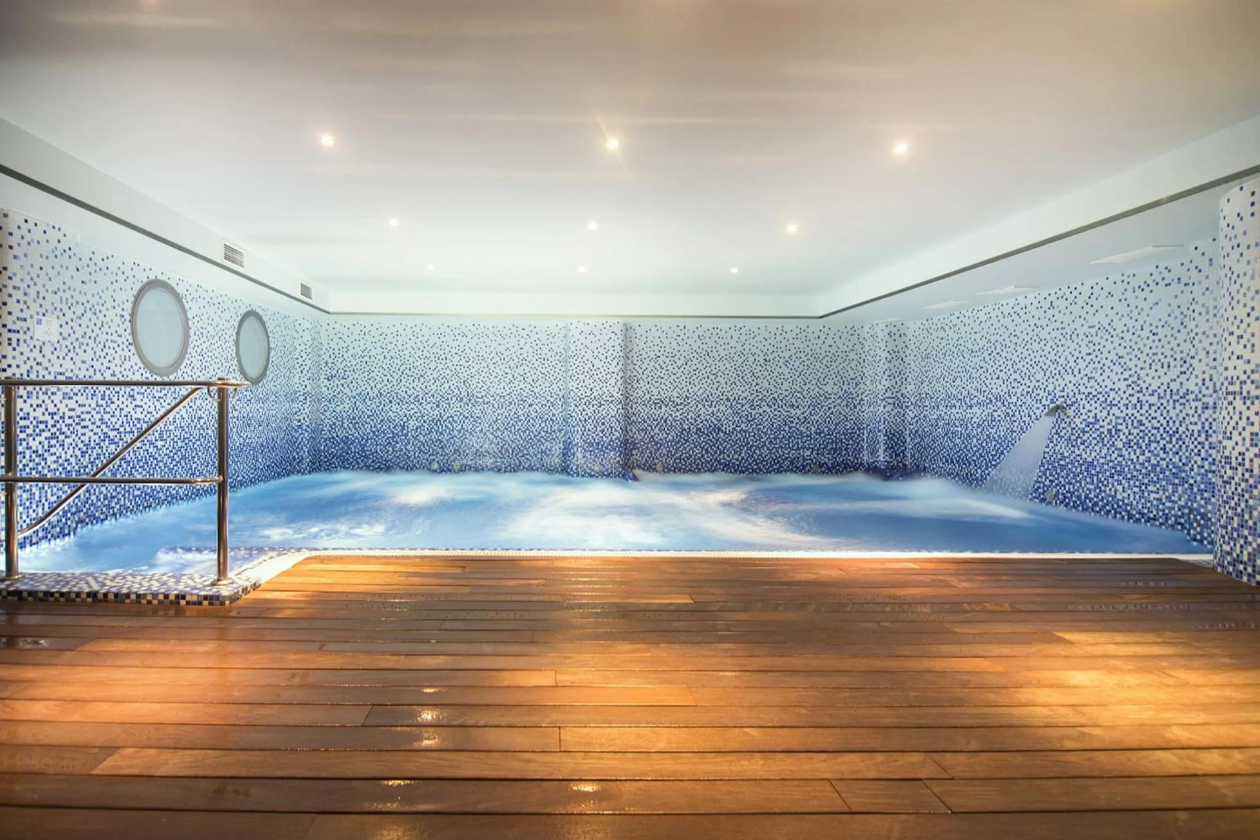 Swimming pool in Apartamentos Hipocampos Calpe Rent Apart
