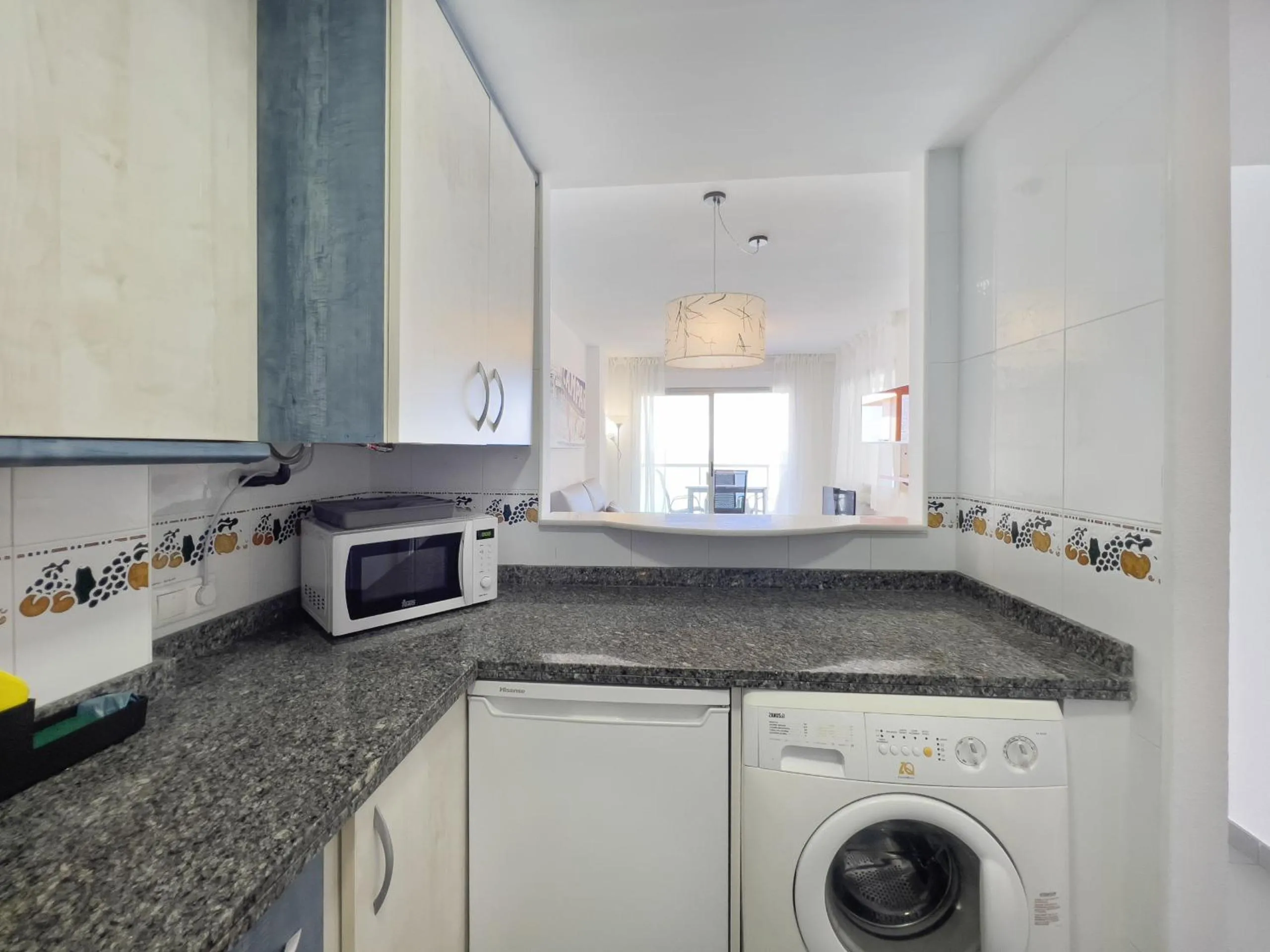 Kitchen or kitchenette in Apartamentos Hipocampos Calpe Rent Apart