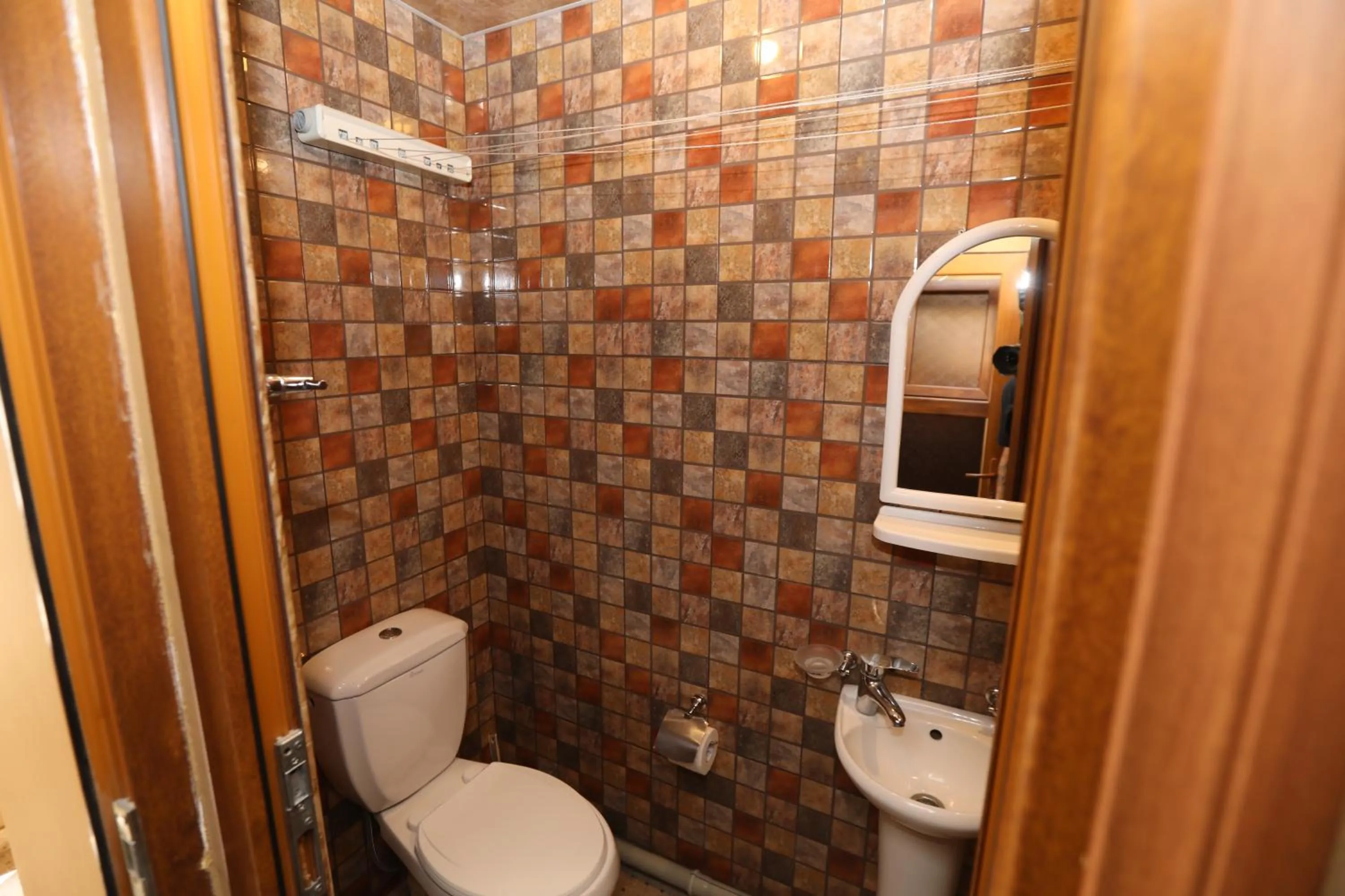 Shower in Popock Baghramyan