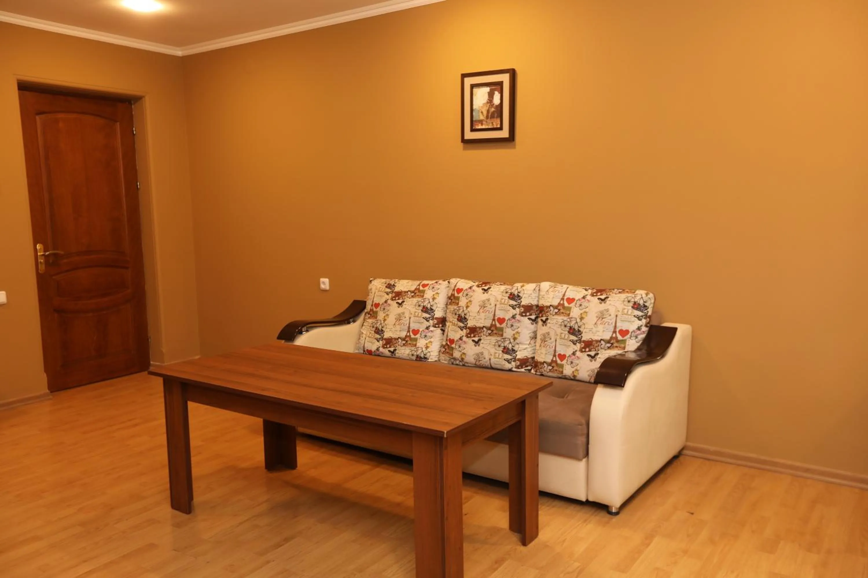 Seating area in Popock Baghramyan