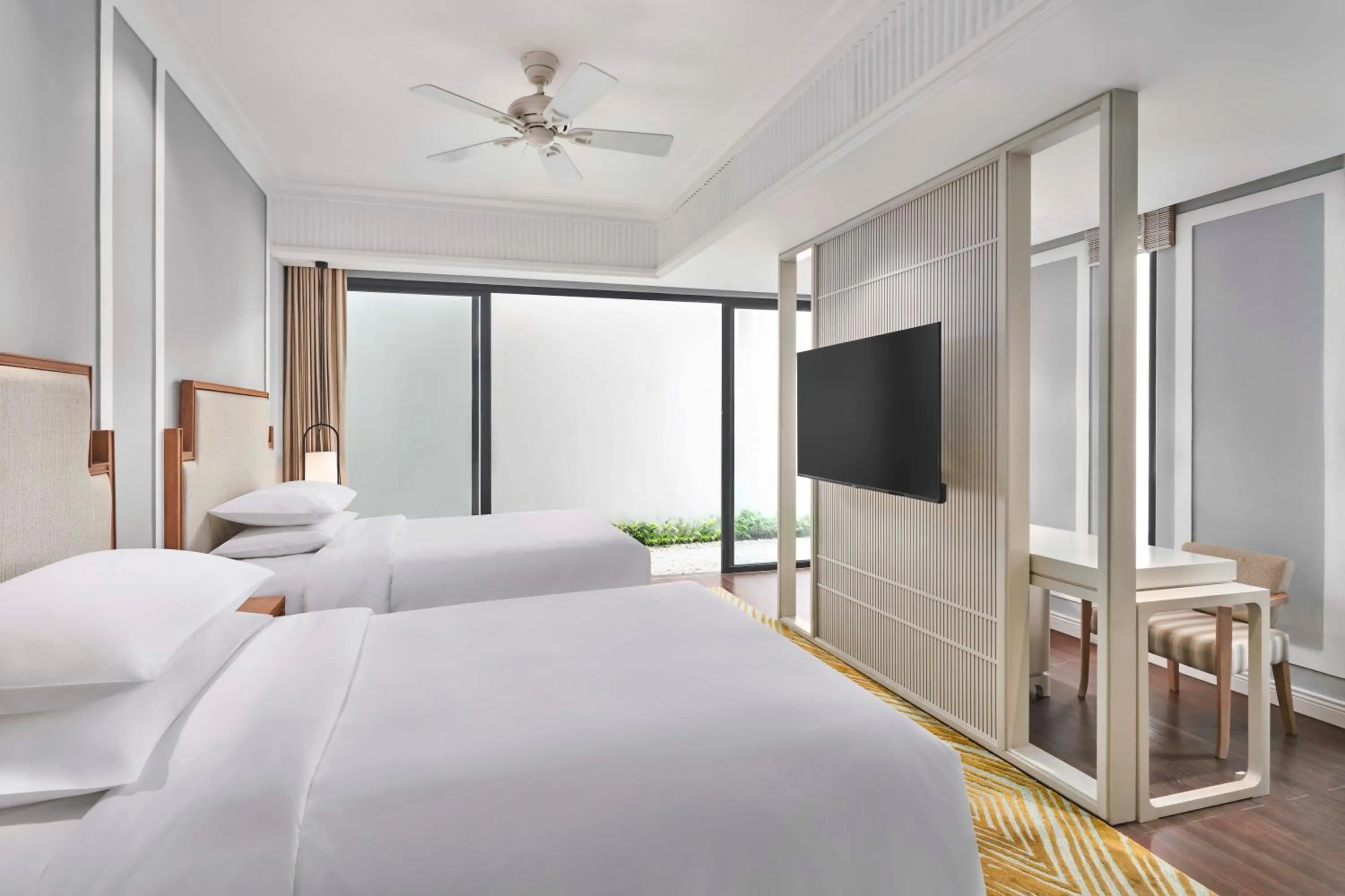 Bedroom, Bed in Vinpearl Resort & Spa Hoi An