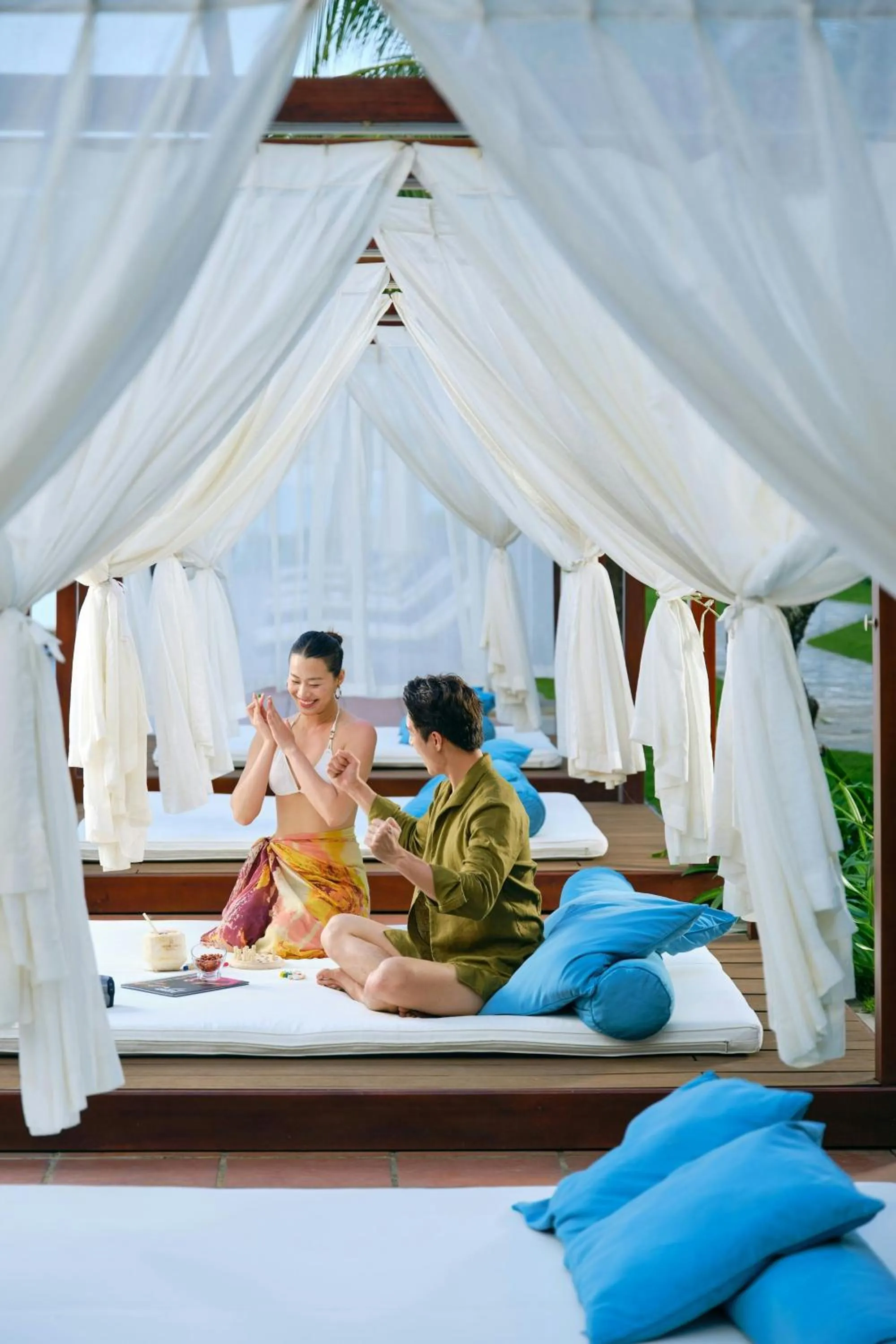 Swimming pool in Renaissance Danang Hoi An Resort & Spa