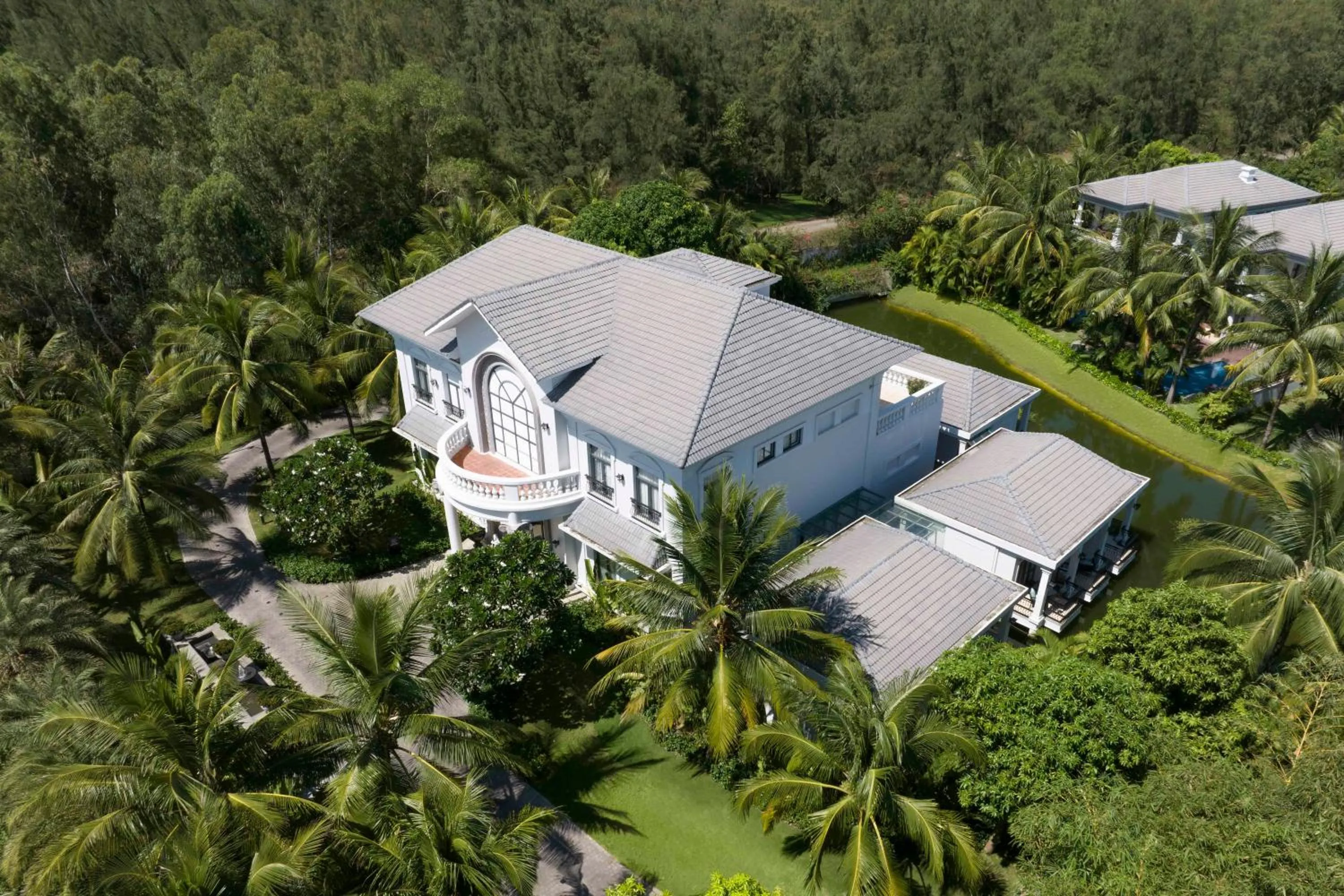 Property building in Danang Marriott Resort & Spa, Non Nuoc Beach Villas