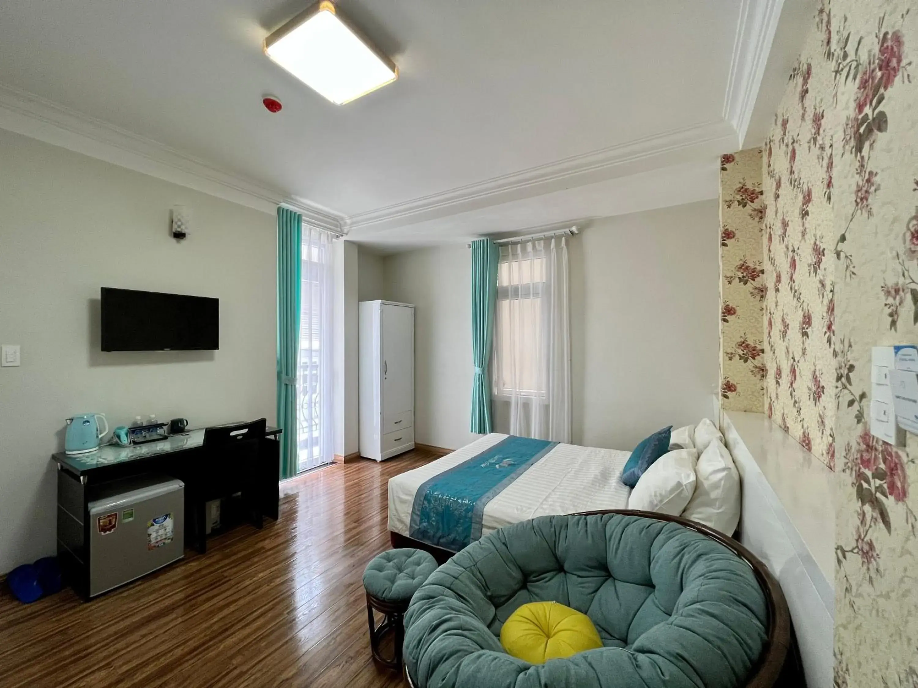 Deluxe Double Room with Balcony in Dalat Eco Hotel Deluxe Double Room with Balcony in Dalat Eco Hotel