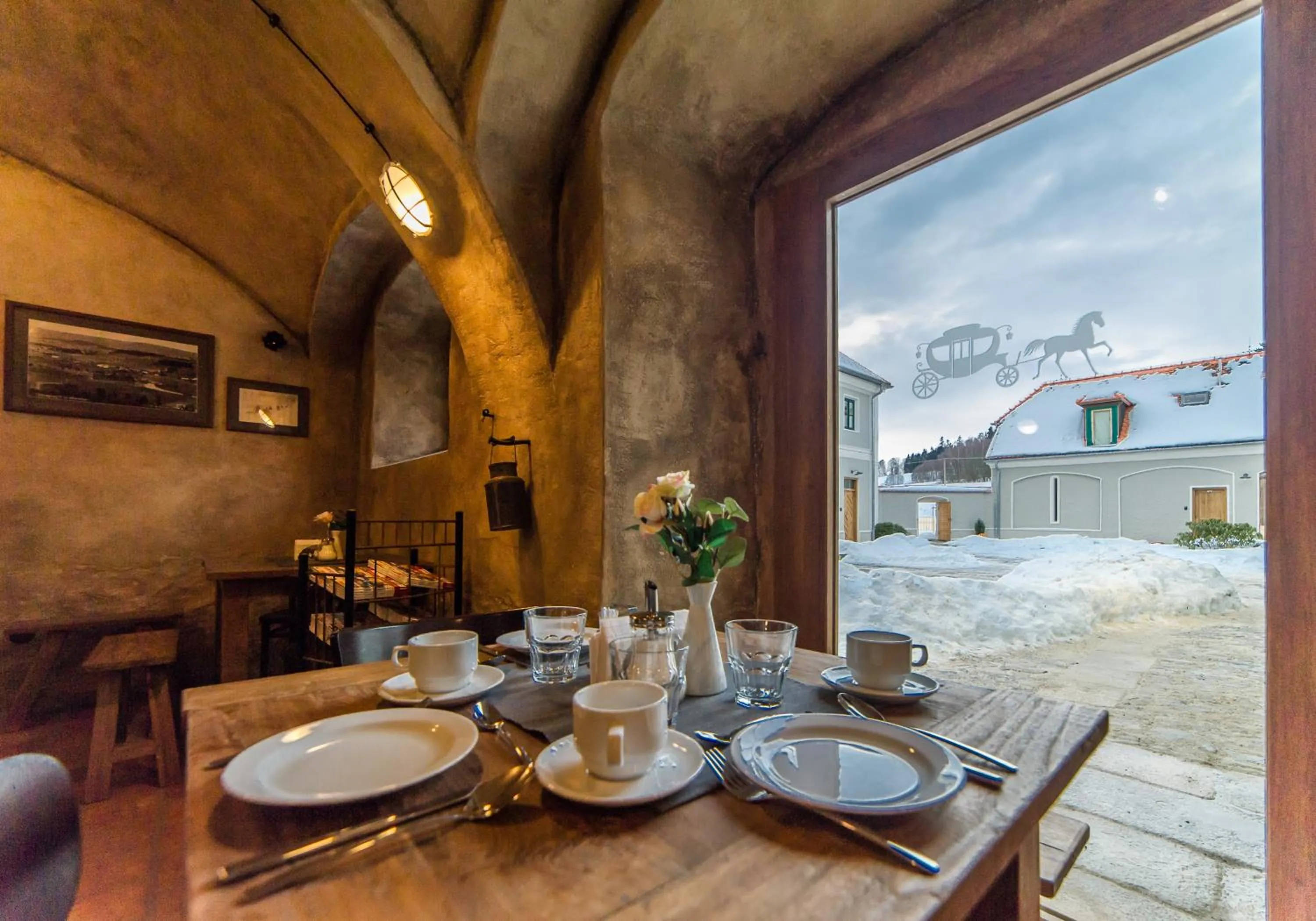 Communal lounge/ TV room in Aparthotel & Wellness Knížecí cesta