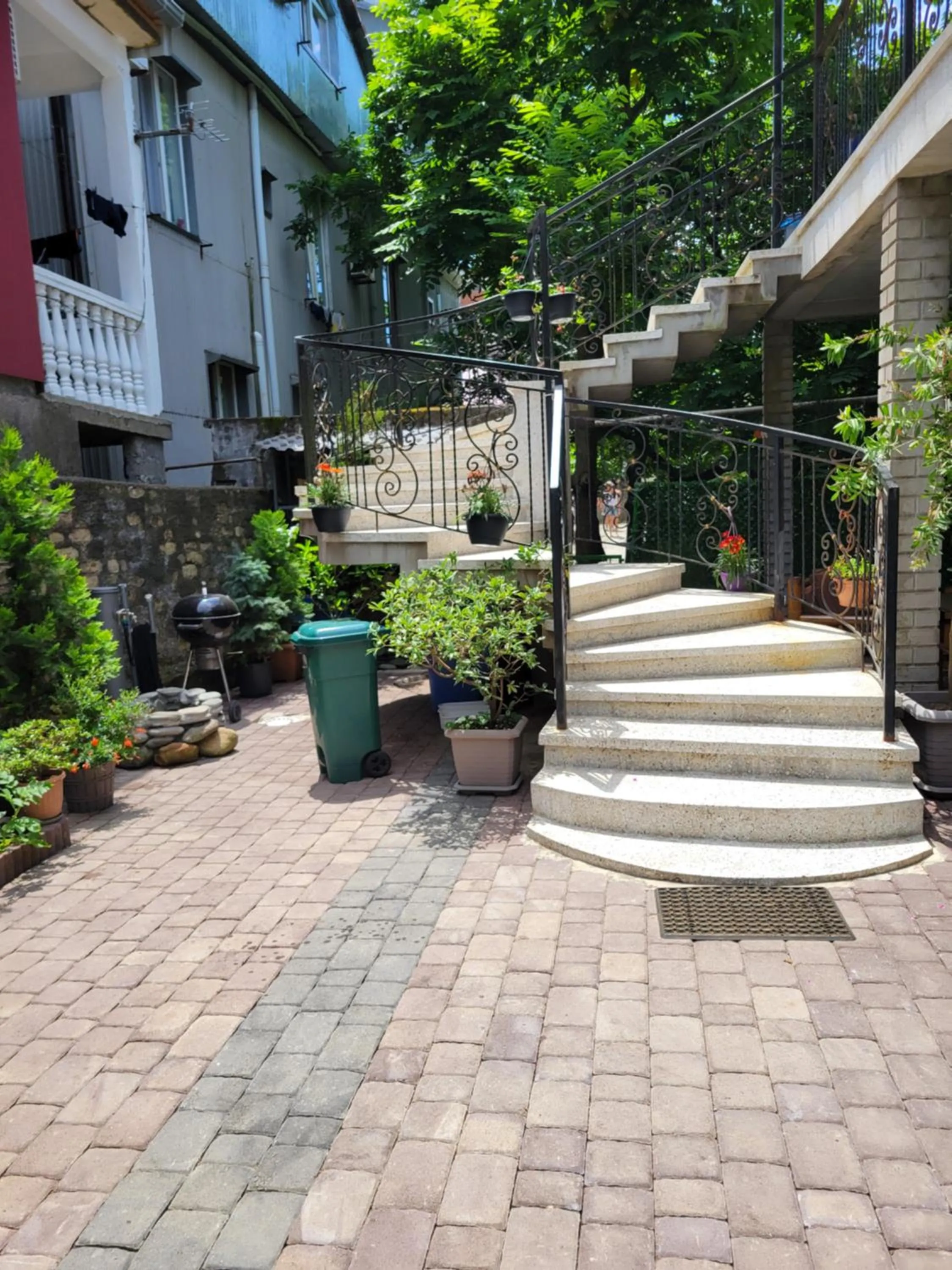 Guest house Agmashenebeli 229