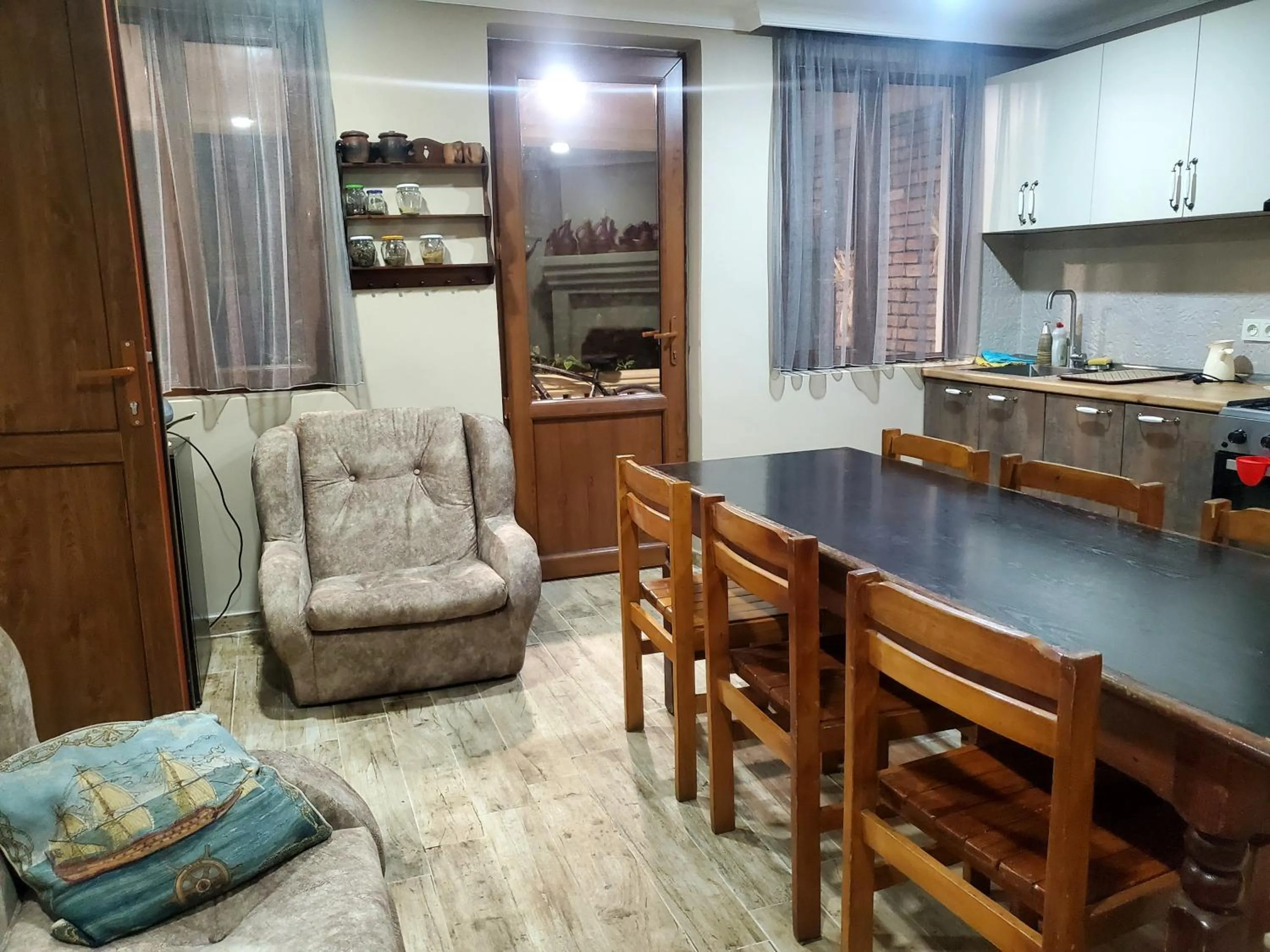 Dining area in Guest house Agmashenebeli 229