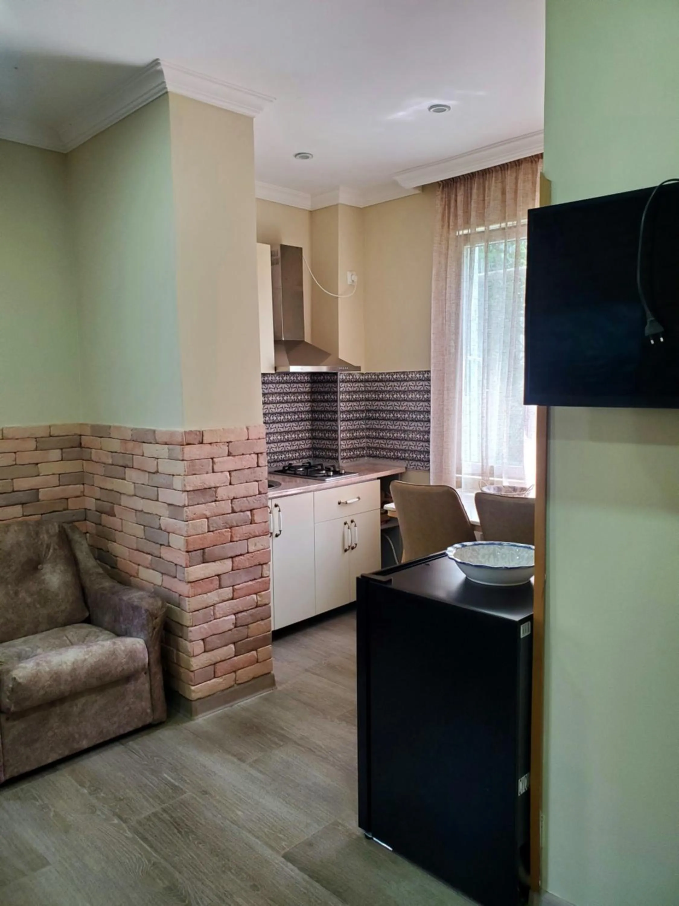 Communal lounge/ TV room in Guest house Agmashenebeli 229