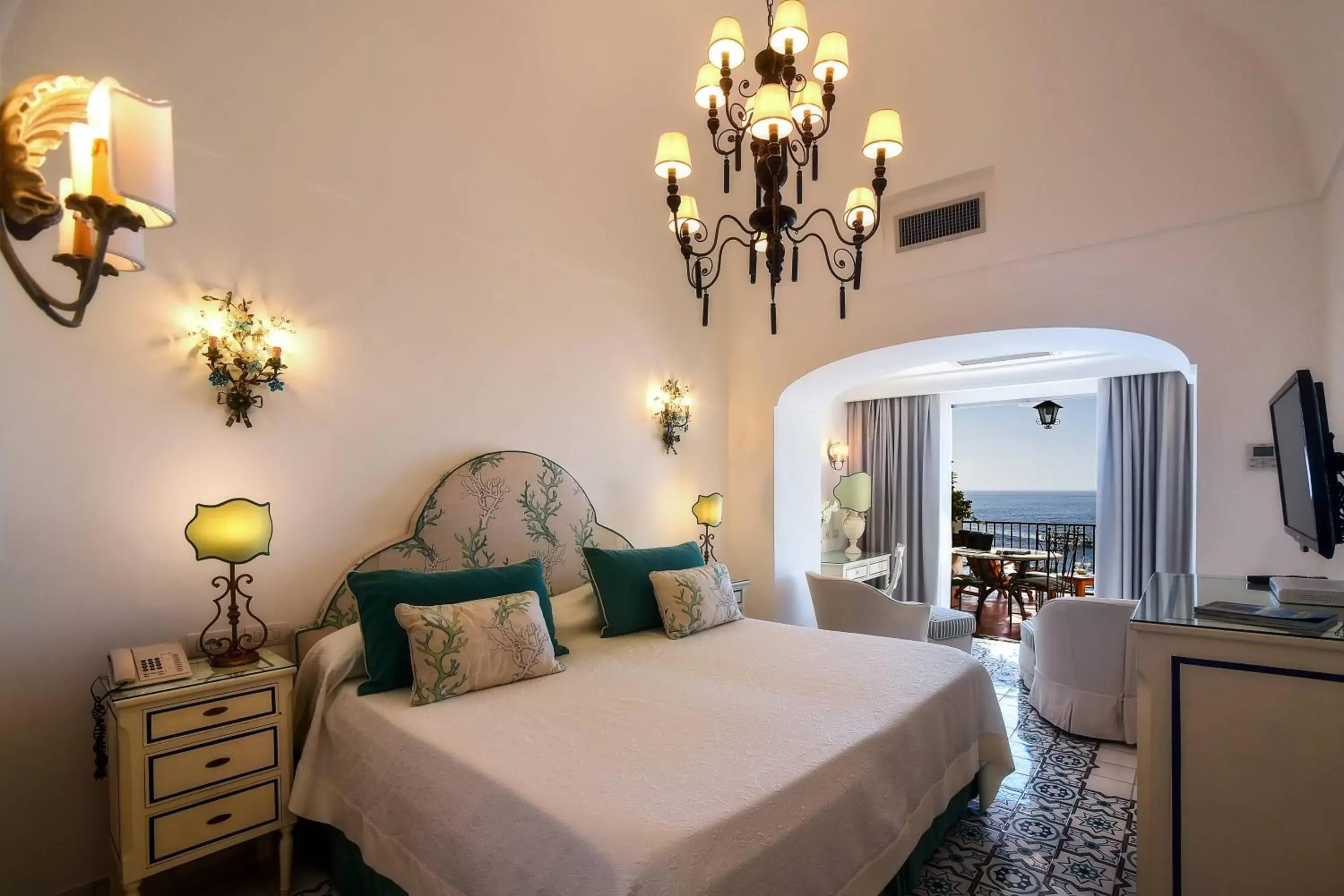 Bedroom, Bed in Buca Di Bacco Bedroom, Bed in Buca Di Bacco