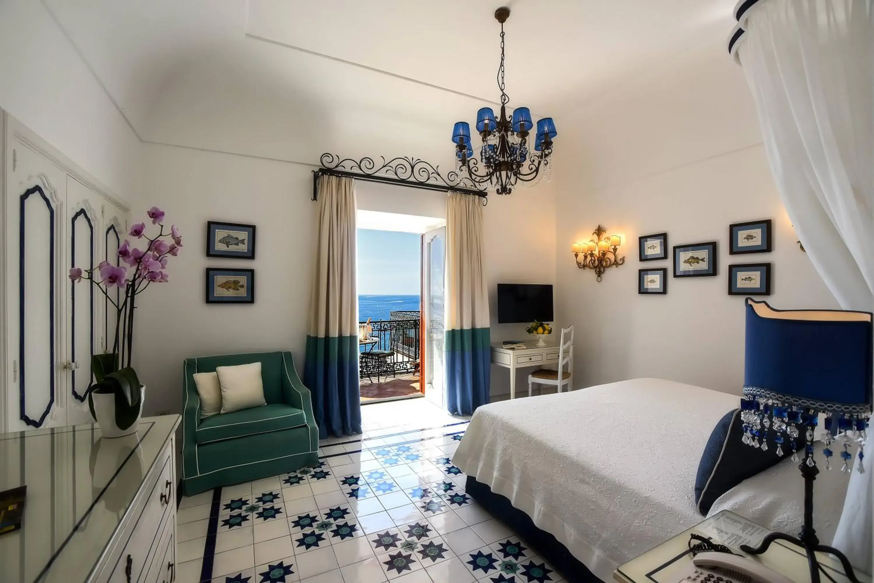 Photo of the whole room, Bed in Buca Di Bacco Photo of the whole room, Bed in Buca Di Bacco