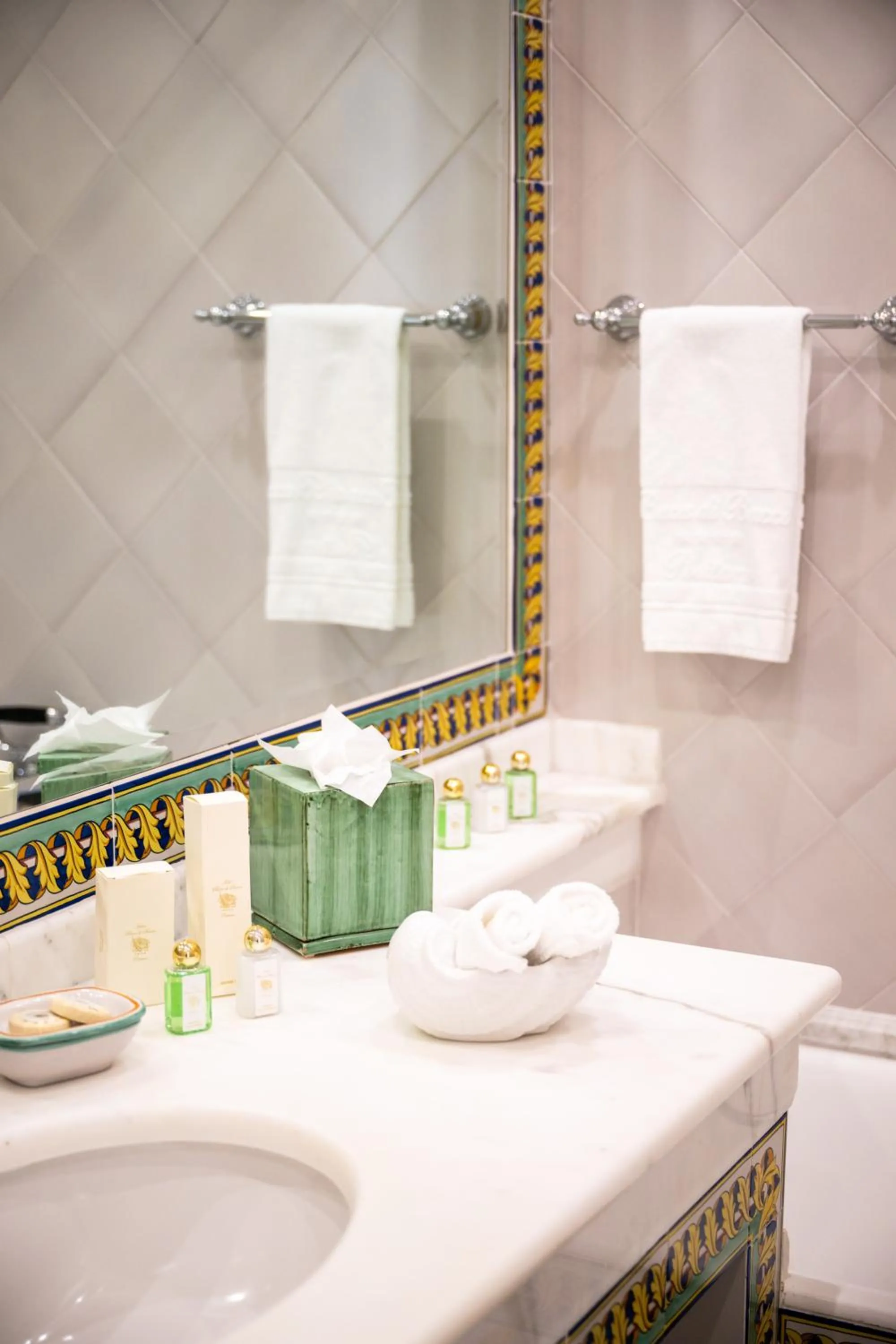 Bathroom in Buca Di Bacco