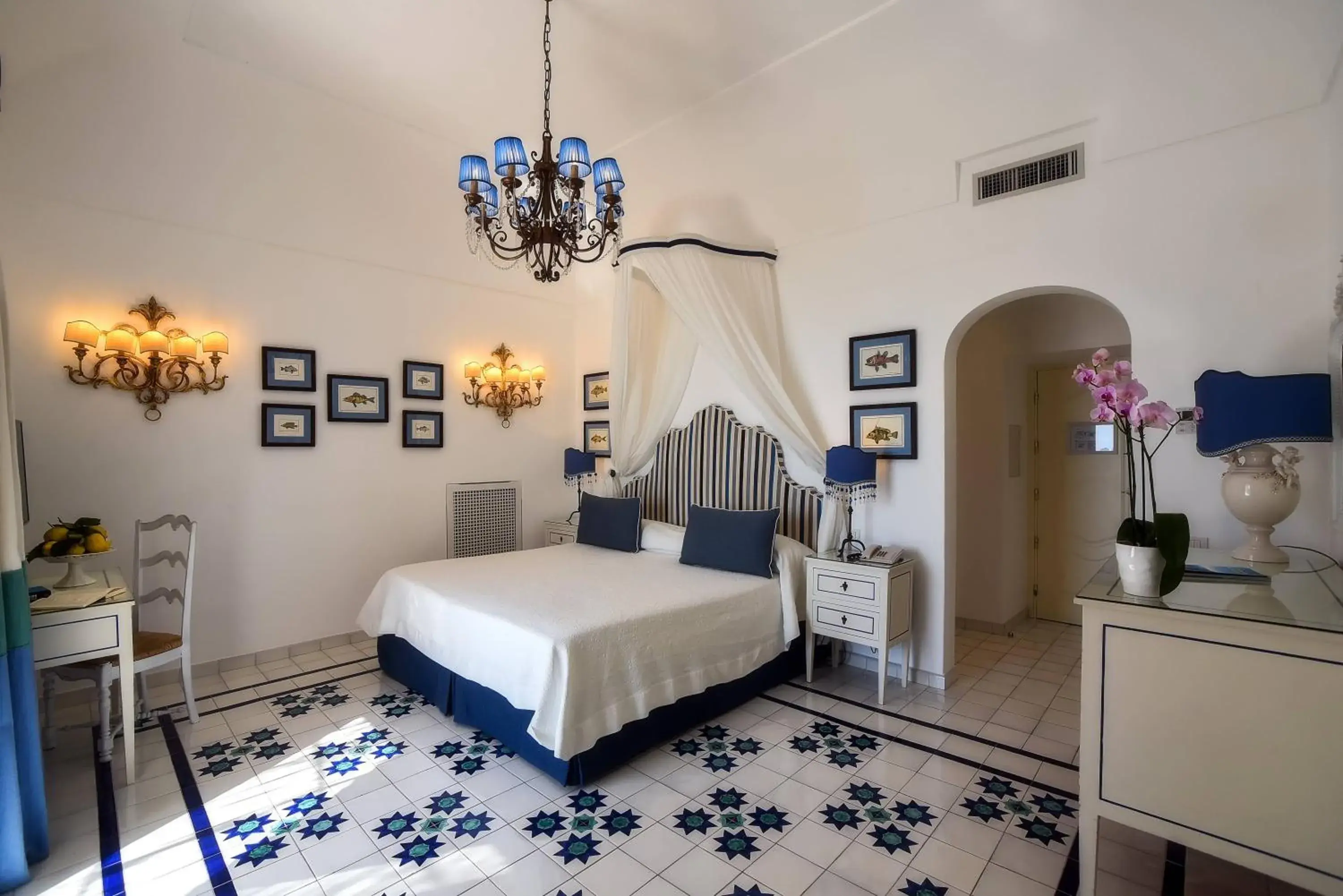 Bed in Buca Di Bacco Bed in Buca Di Bacco