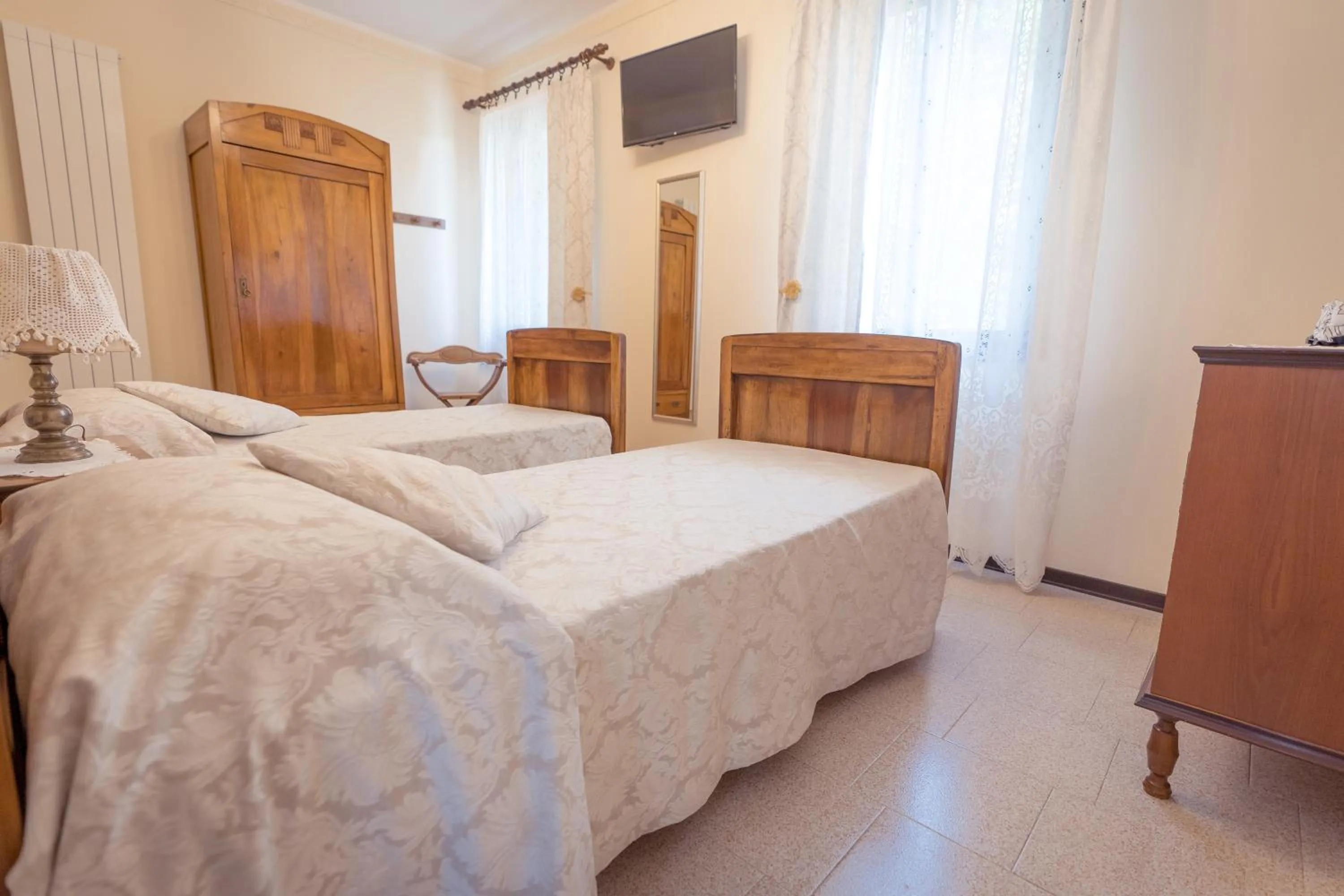 Photo of the whole room, Bed in AgriB&B Corte Burchio
