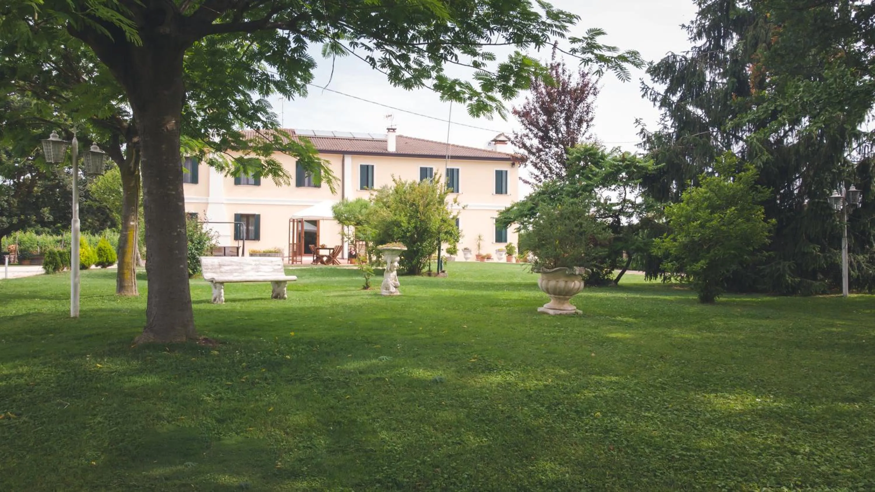 Garden in AgriB&B Corte Burchio