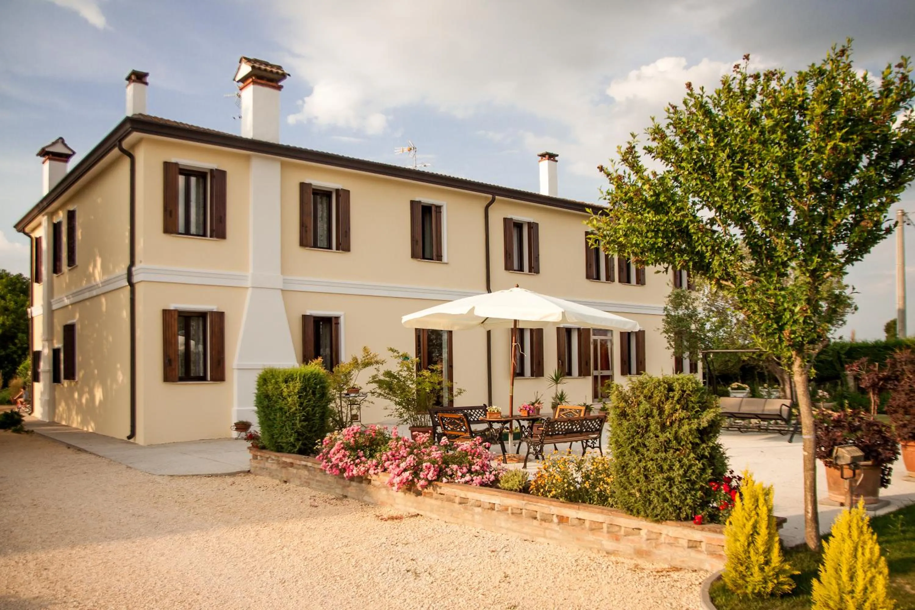 Facade/entrance in AgriB&B Corte Burchio