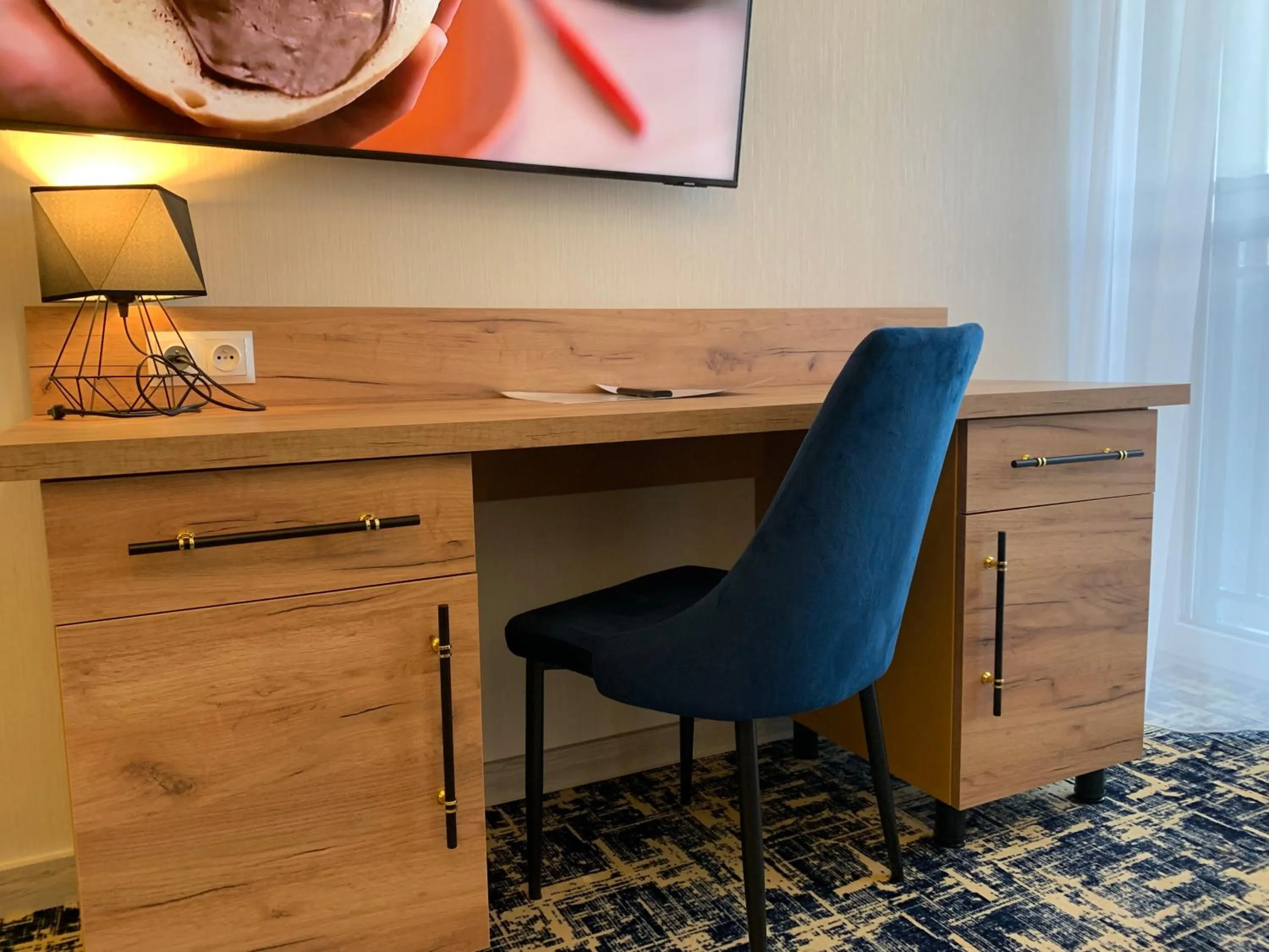 Seating area in Piramida