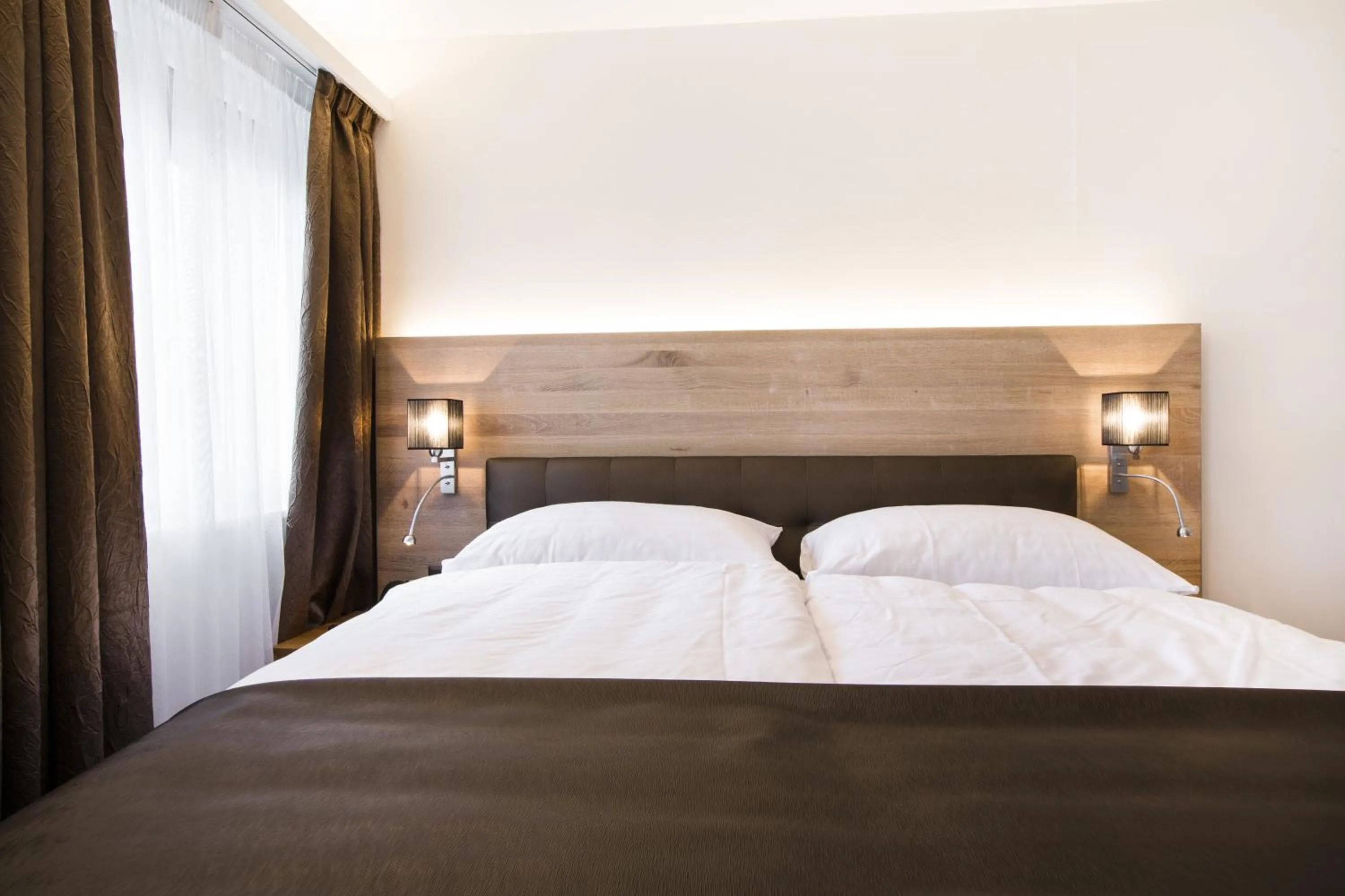 Balcony/Terrace, Bed in Romantik Hotel le Vignier