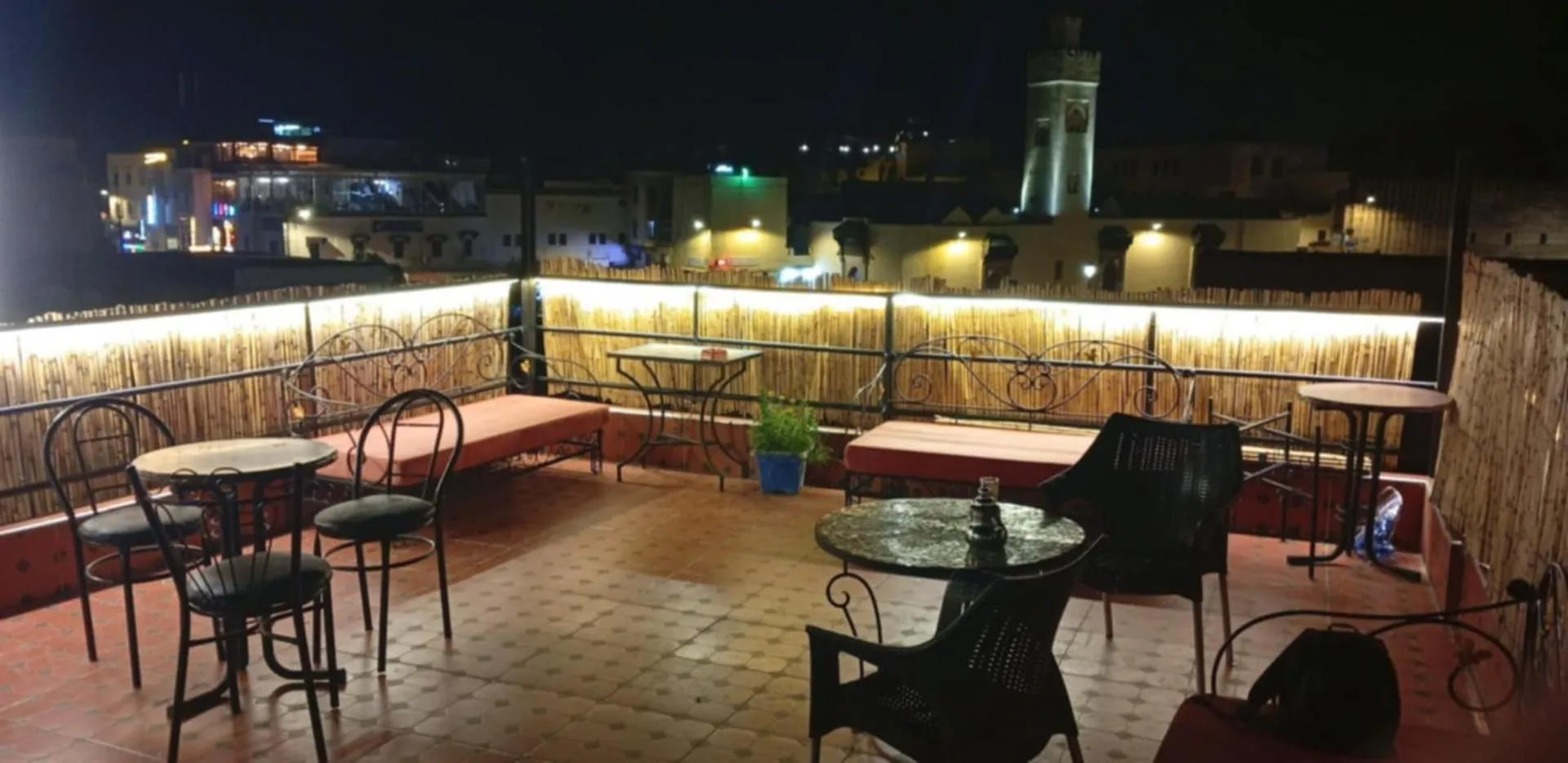 Restaurant/places to eat in la Kasbah salam